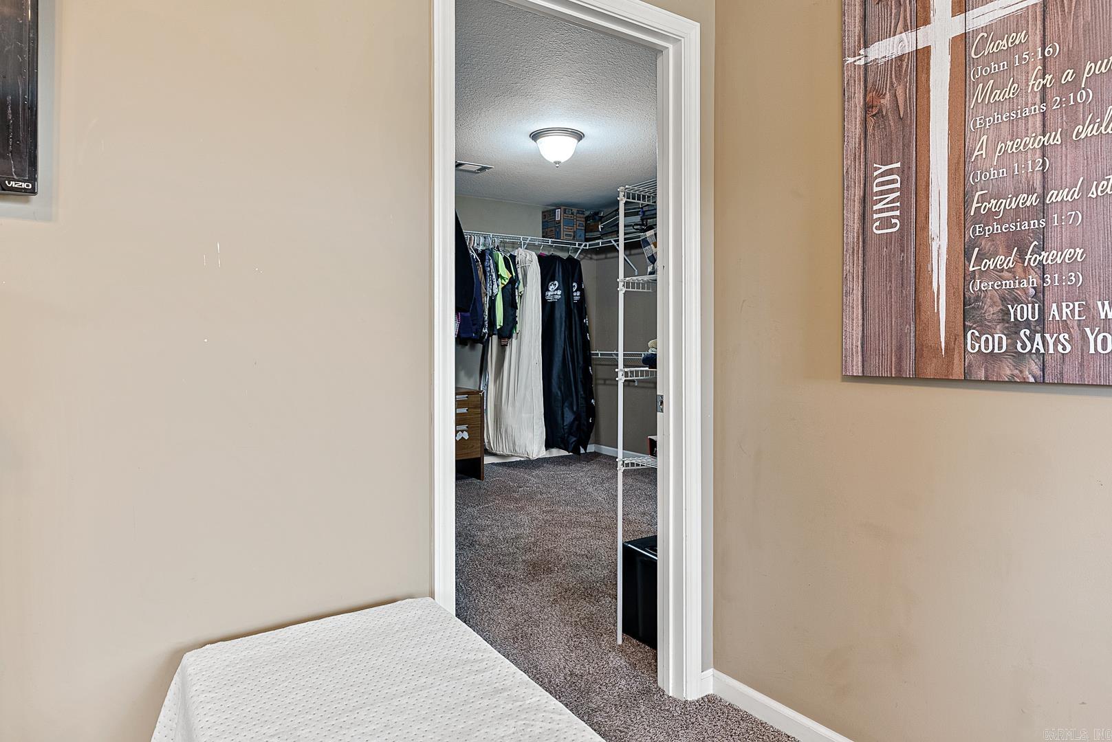 CARRIAGE HILL - Residential