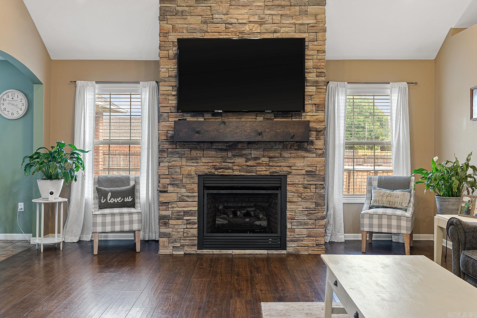 CARRIAGE HILL - Residential