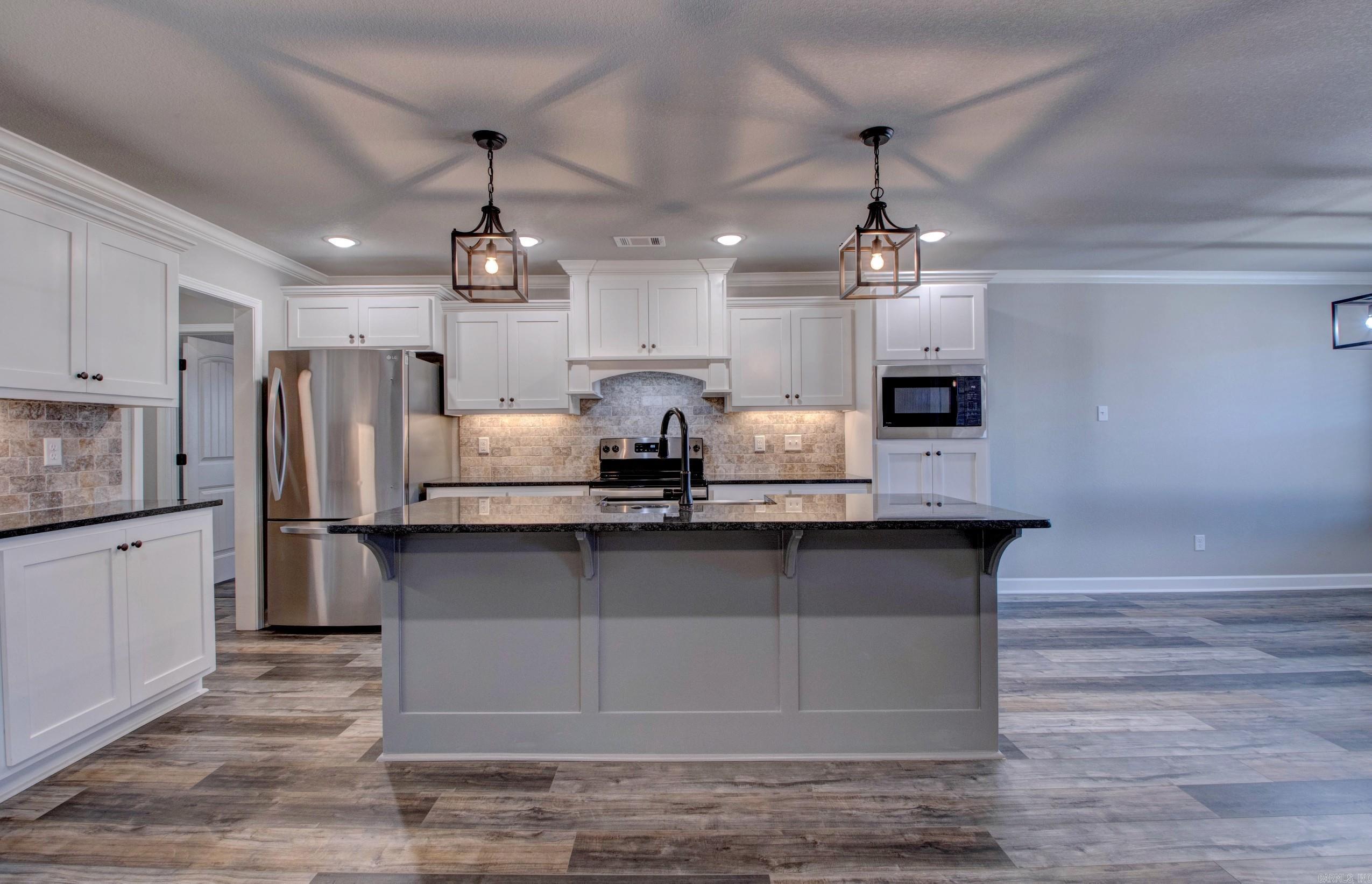 HERITAGE MEADOWS - Residential