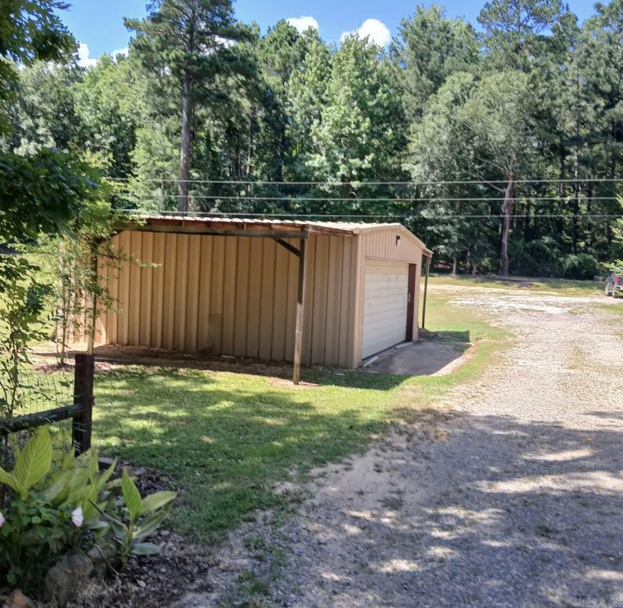 WAYWOOD ESTATES - Residential
