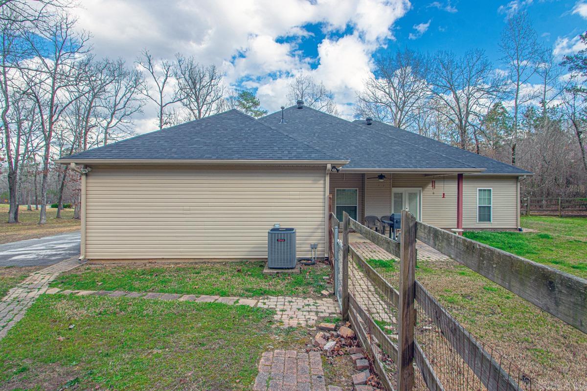 SPRINGHILL FARMS - Residential