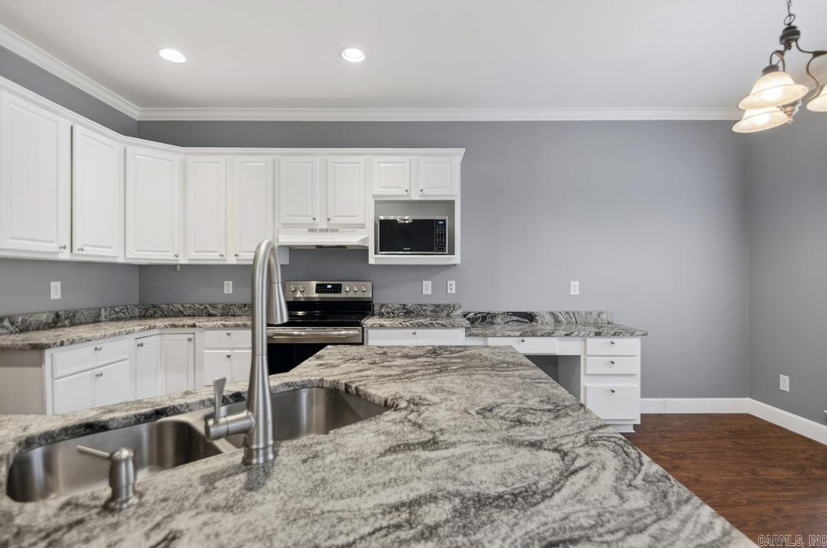 SPRINGHILL FARMS - Residential