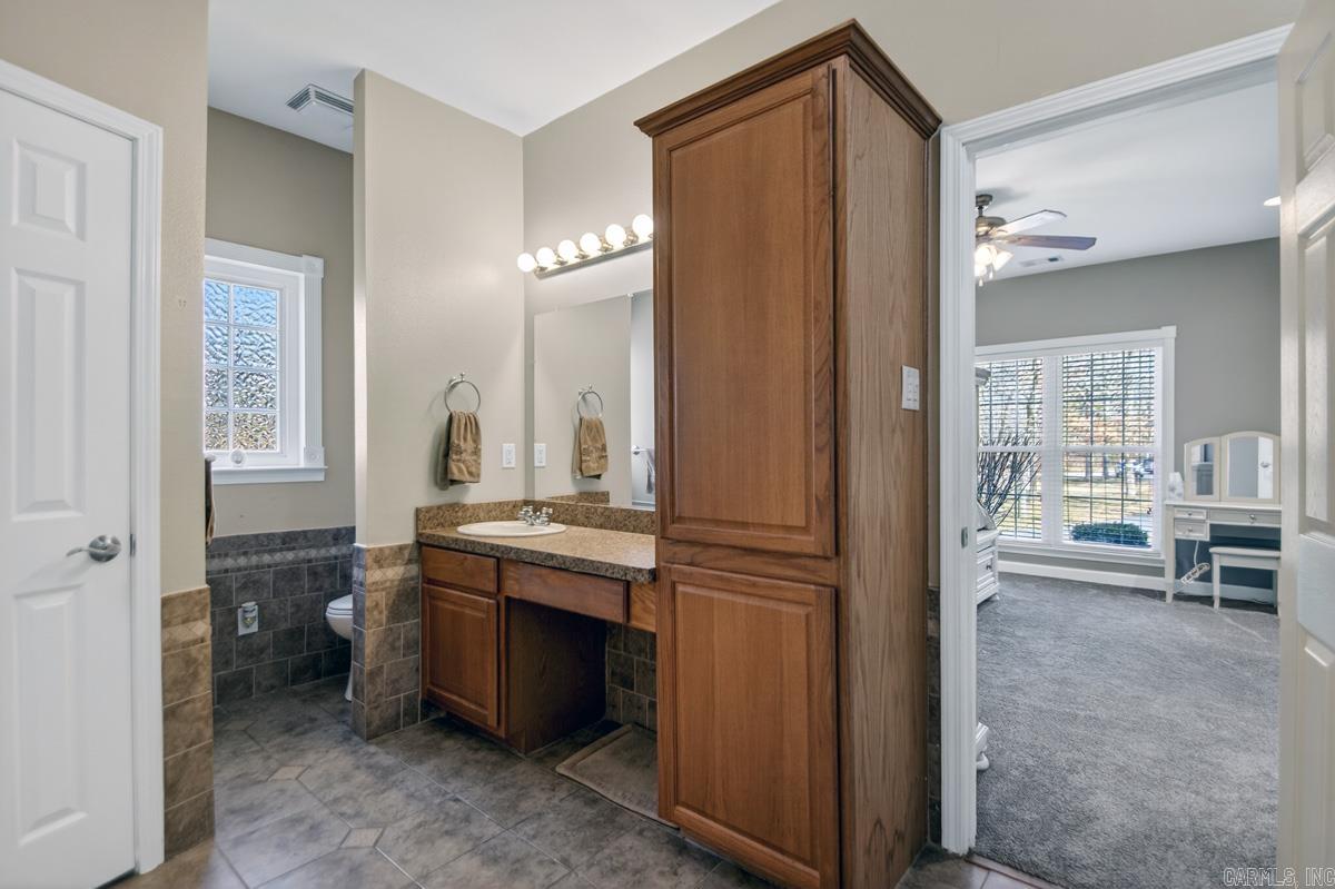 SPRINGHILL FARMS - Residential