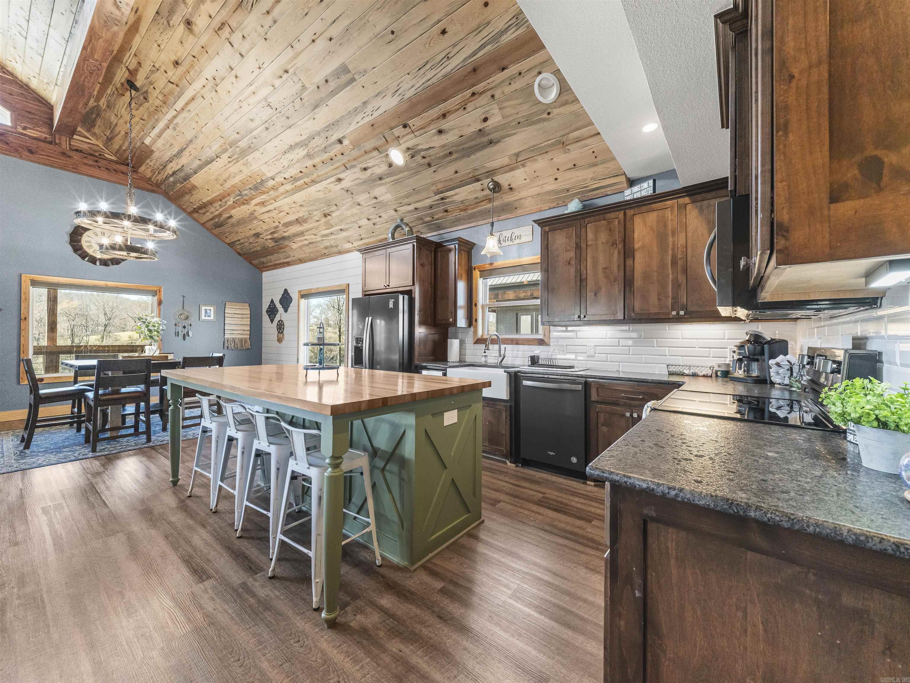 Jordans Bend at Caddos - Residential