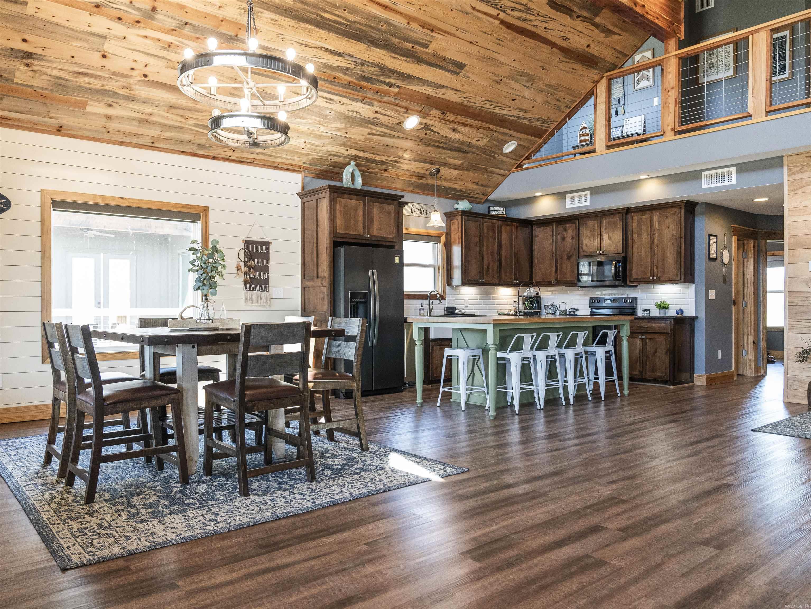 Jordans Bend at Caddos - Residential