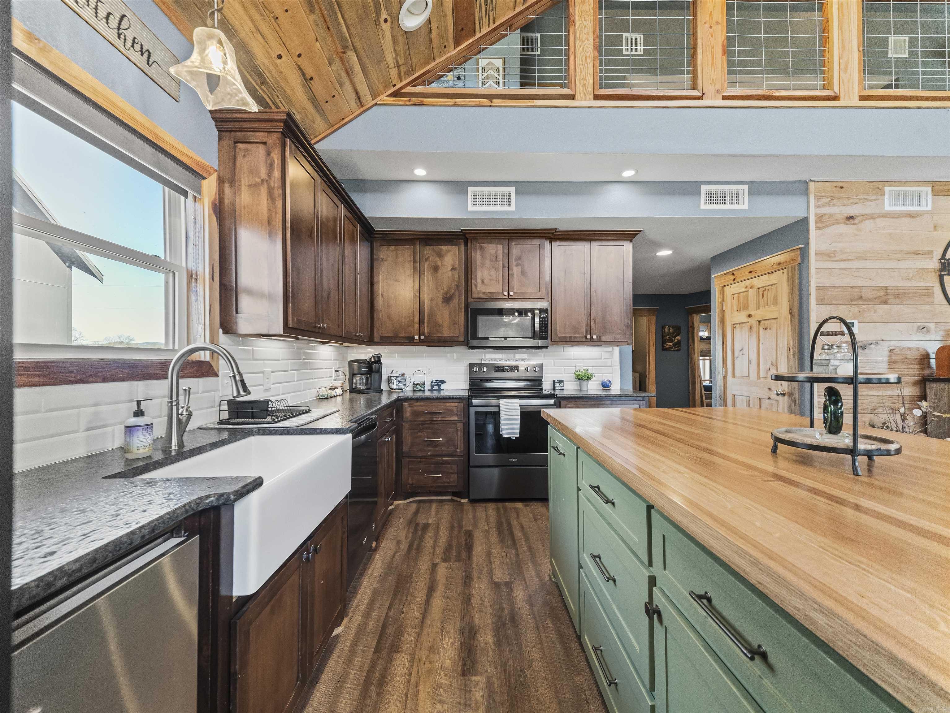 Jordans Bend at Caddos - Residential