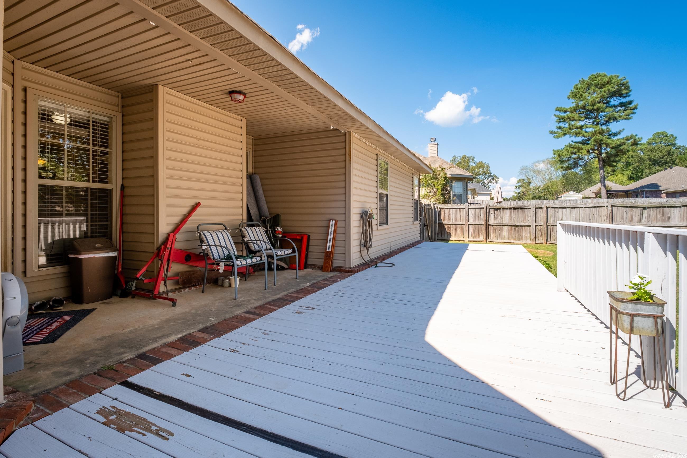 HIDDEN MEADOWS - Residential