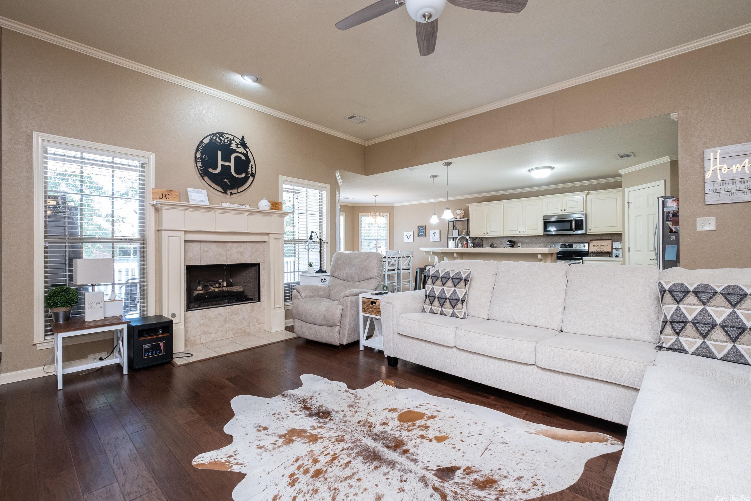 HIDDEN MEADOWS - Residential