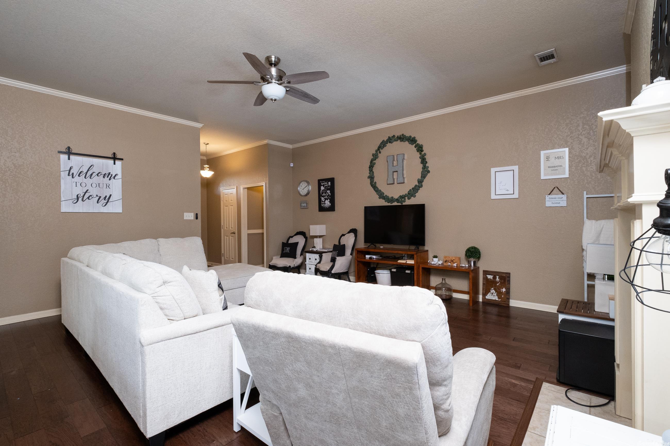 HIDDEN MEADOWS - Residential