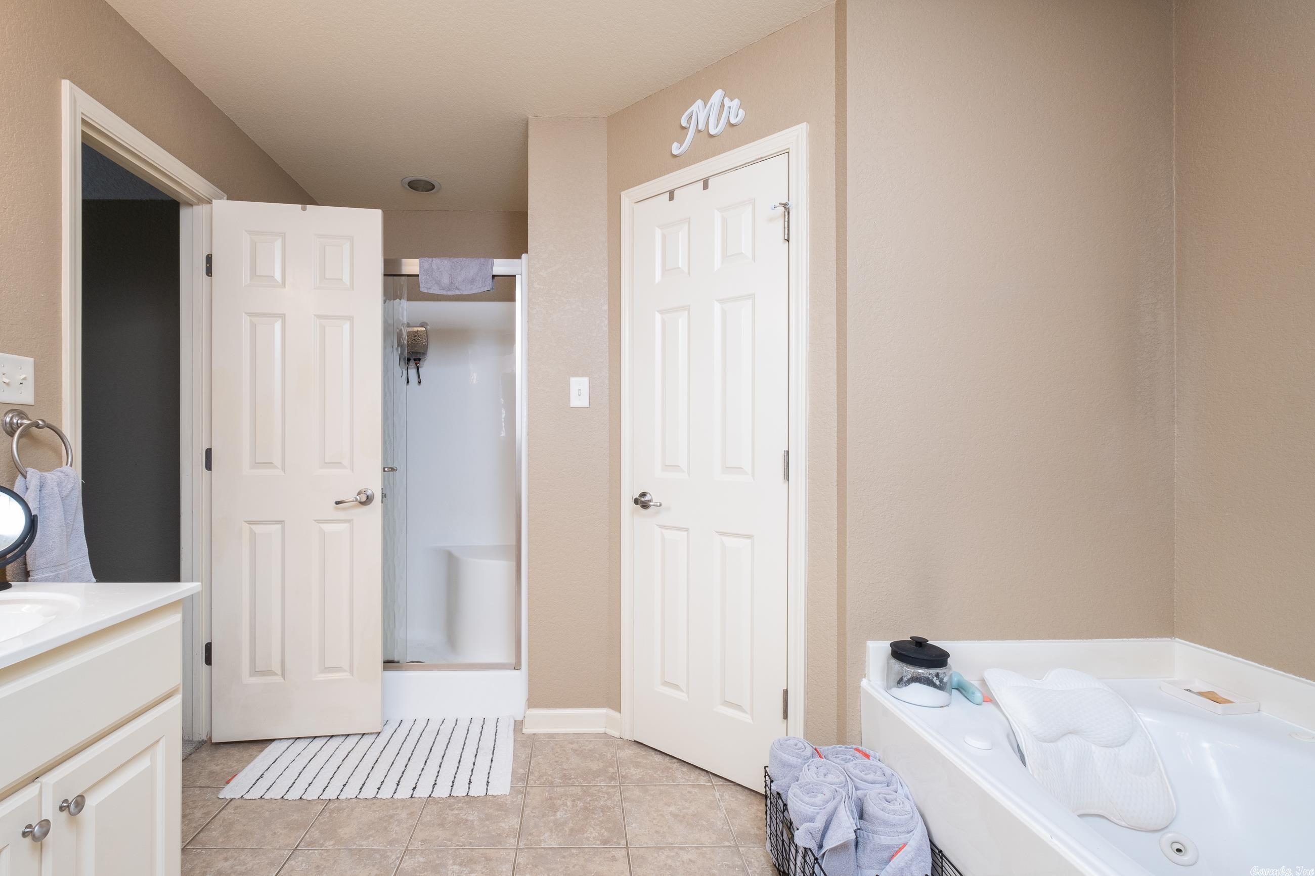 HIDDEN MEADOWS - Residential