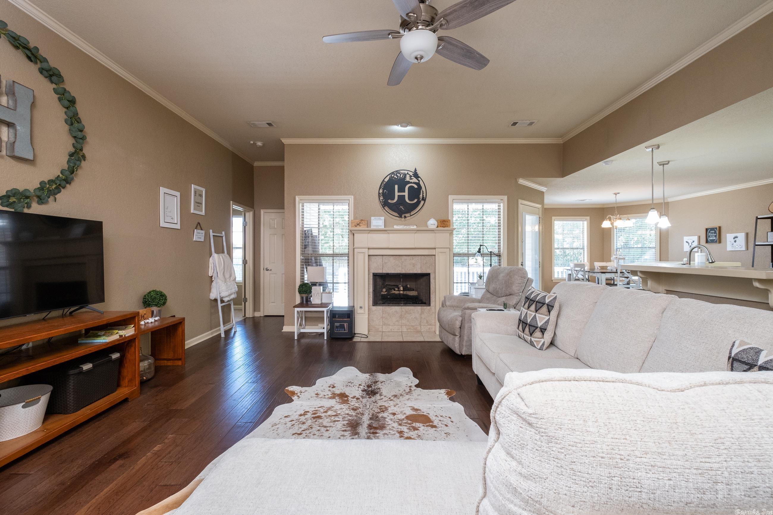 HIDDEN MEADOWS - Residential