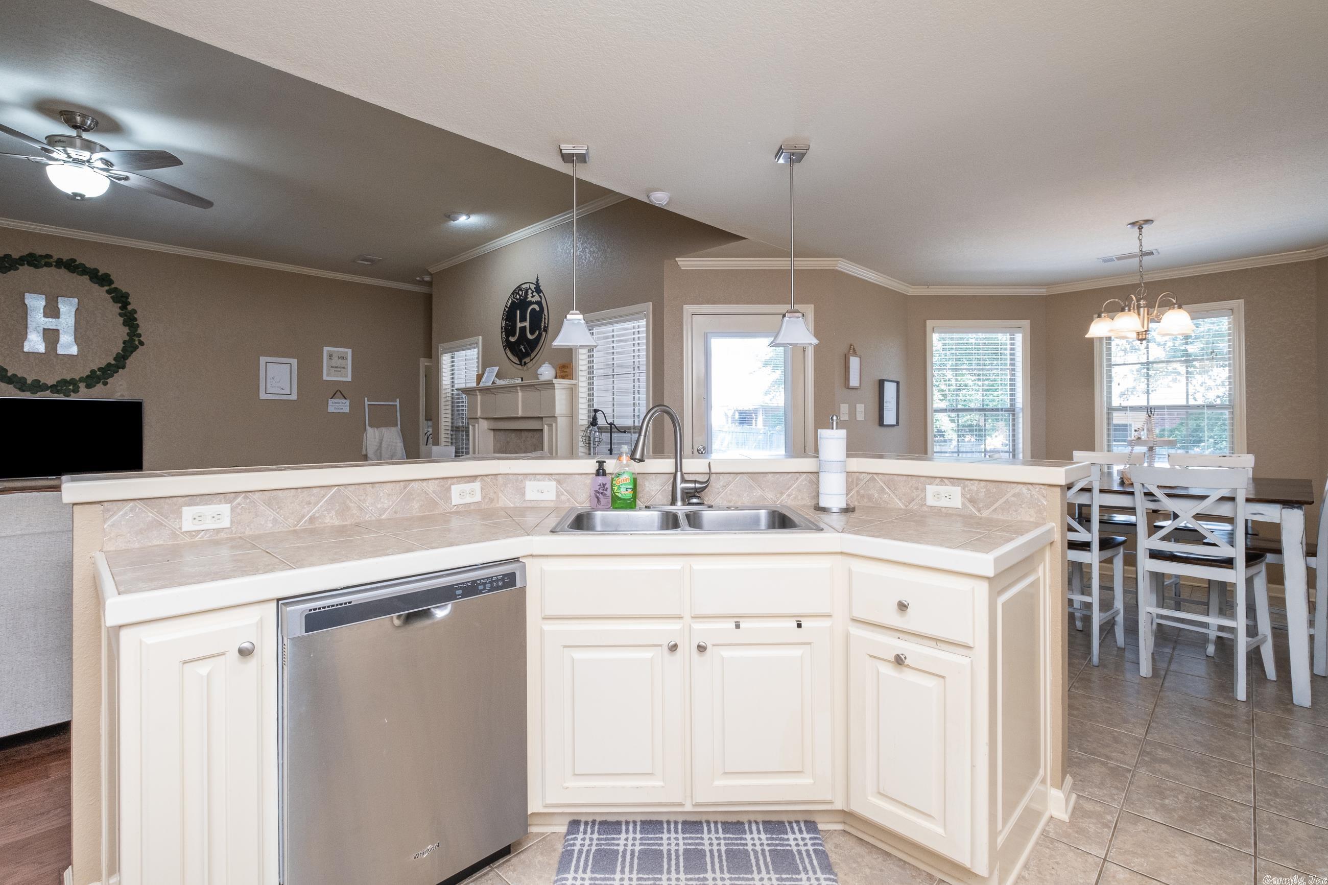 HIDDEN MEADOWS - Residential