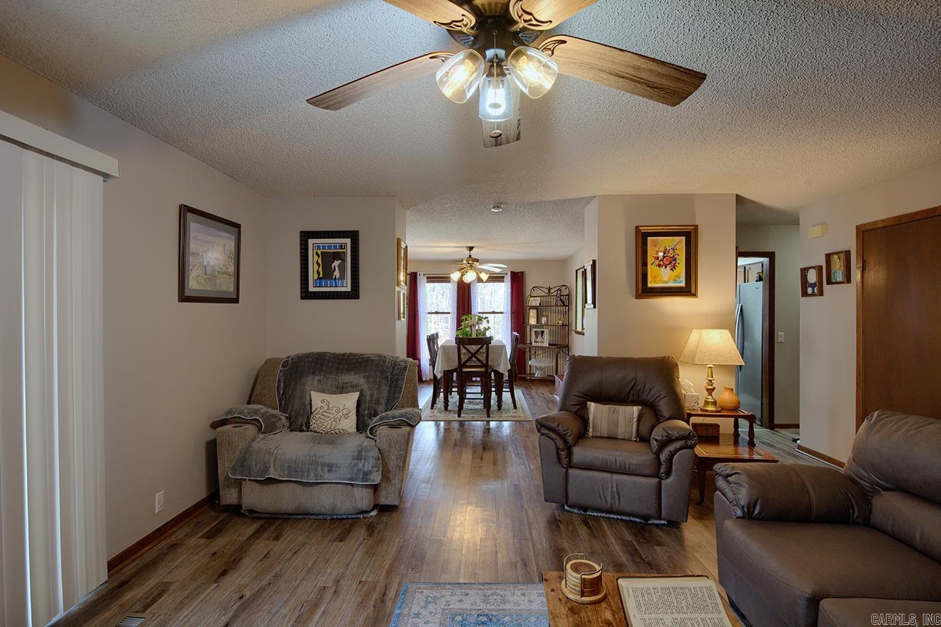 ESCOCIA - Residential