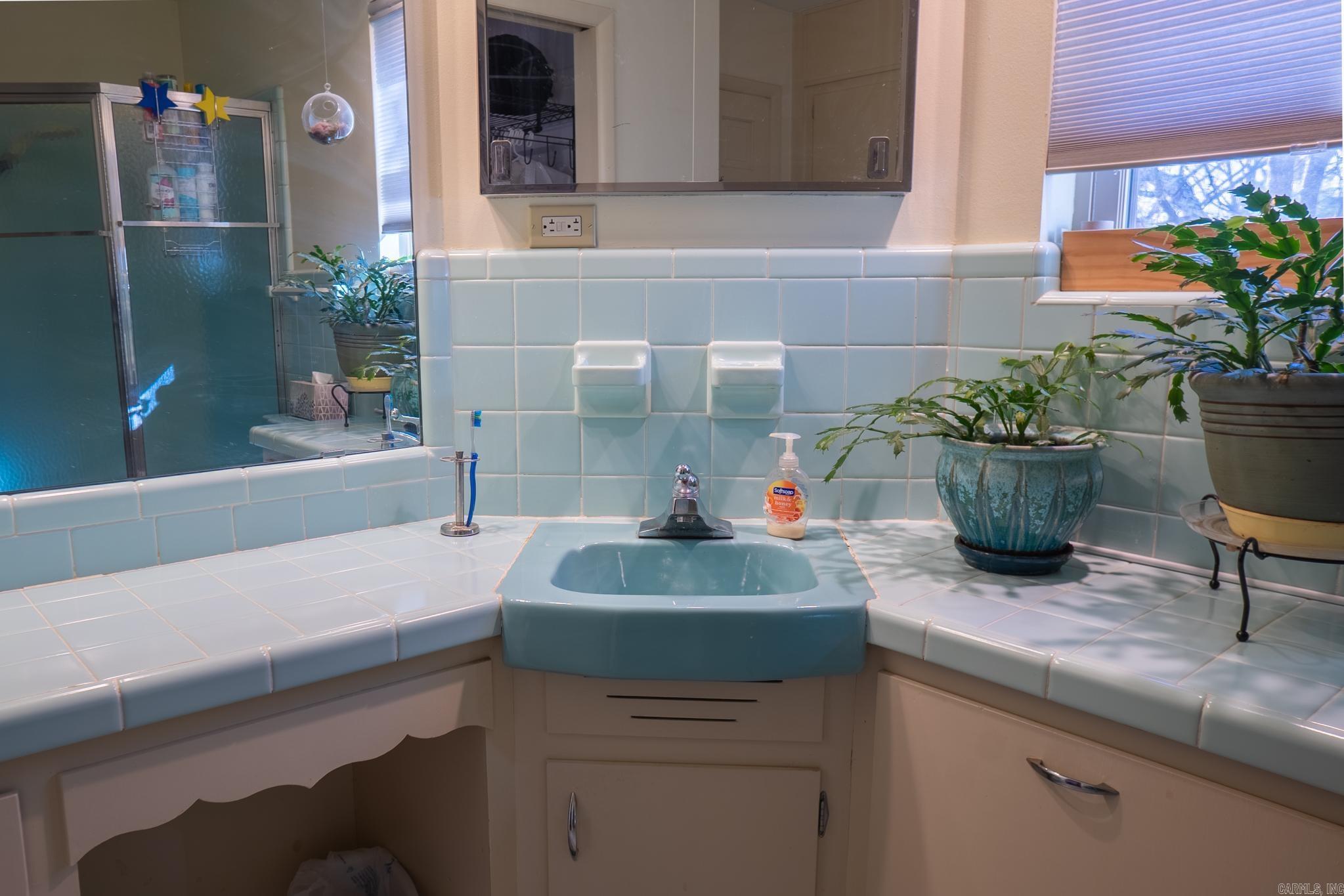 PLAZA HEIGHTS - Residential