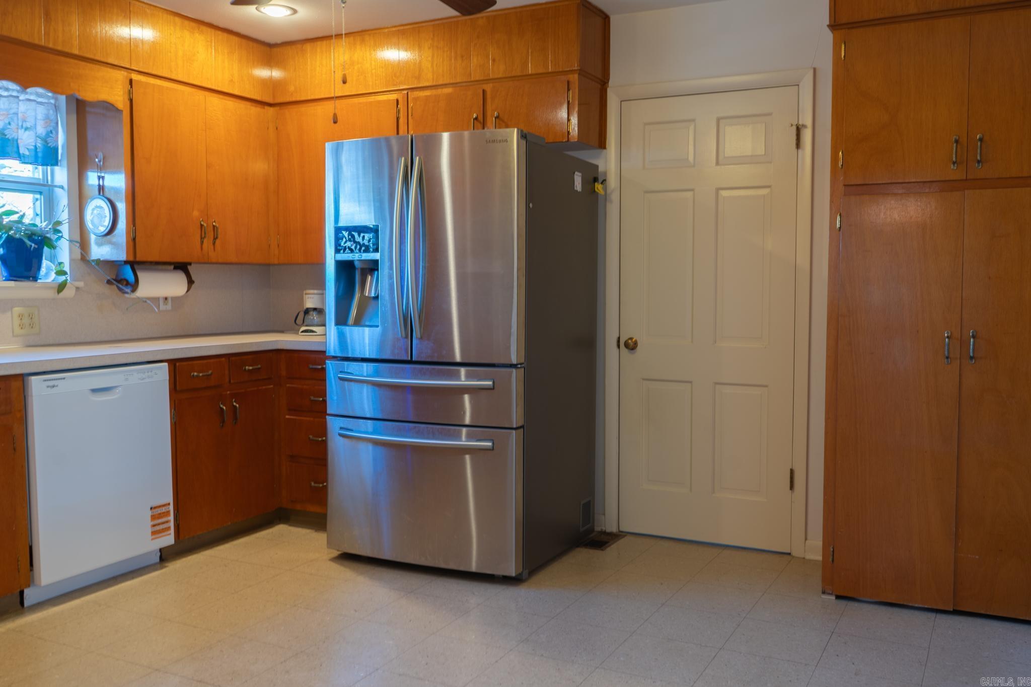 PLAZA HEIGHTS - Residential