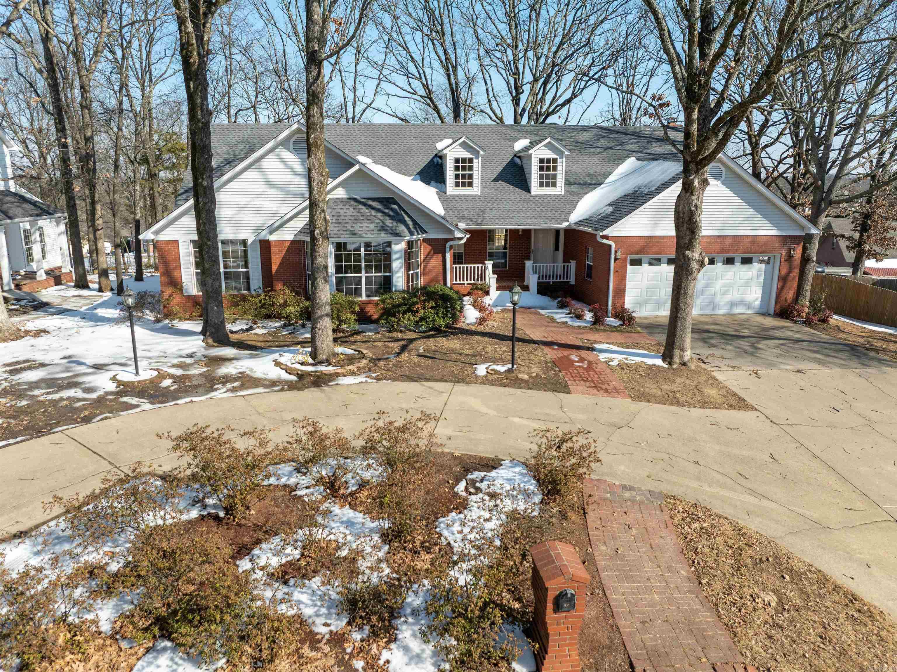 River Oaks River - Residential