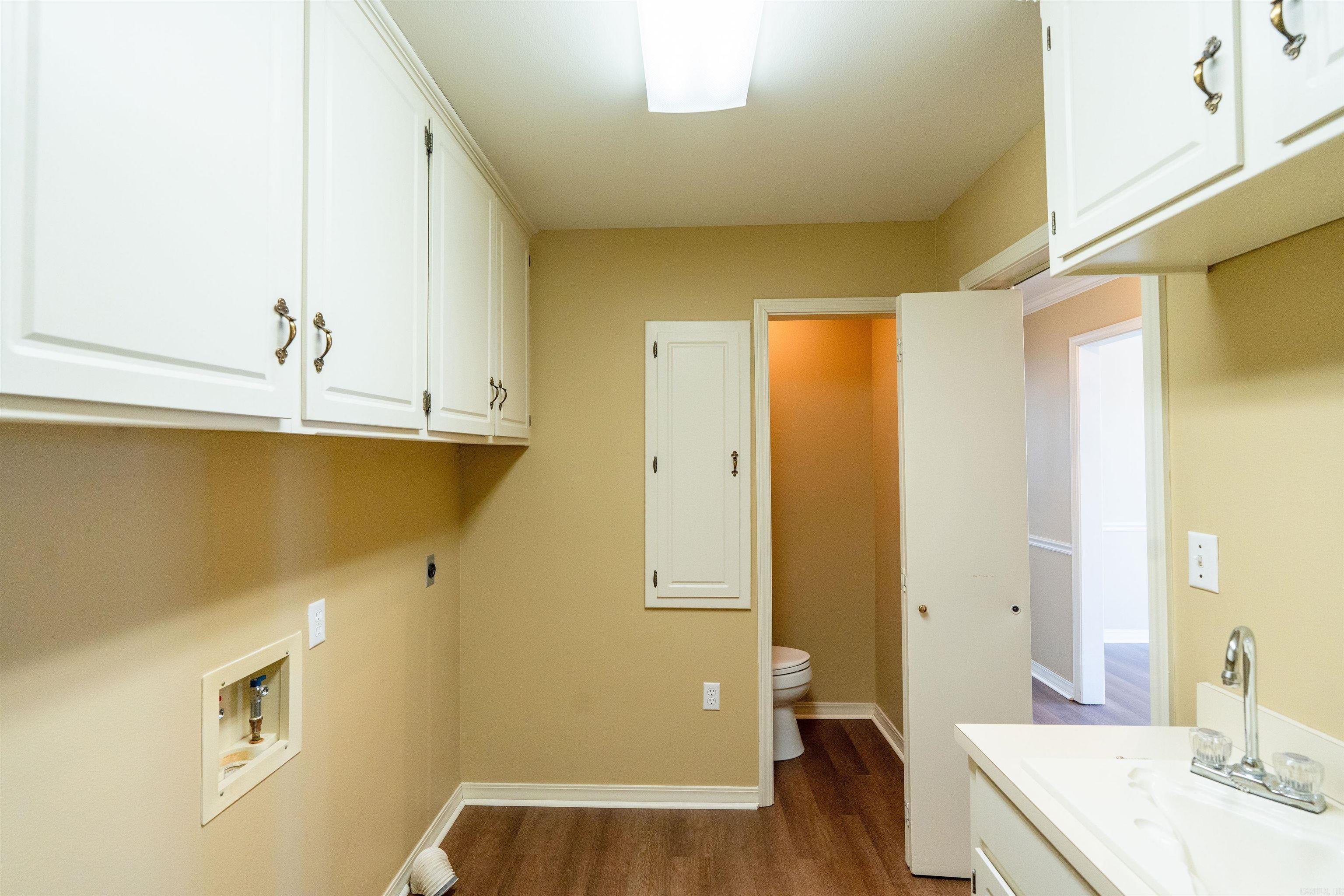 River Oaks River - Residential