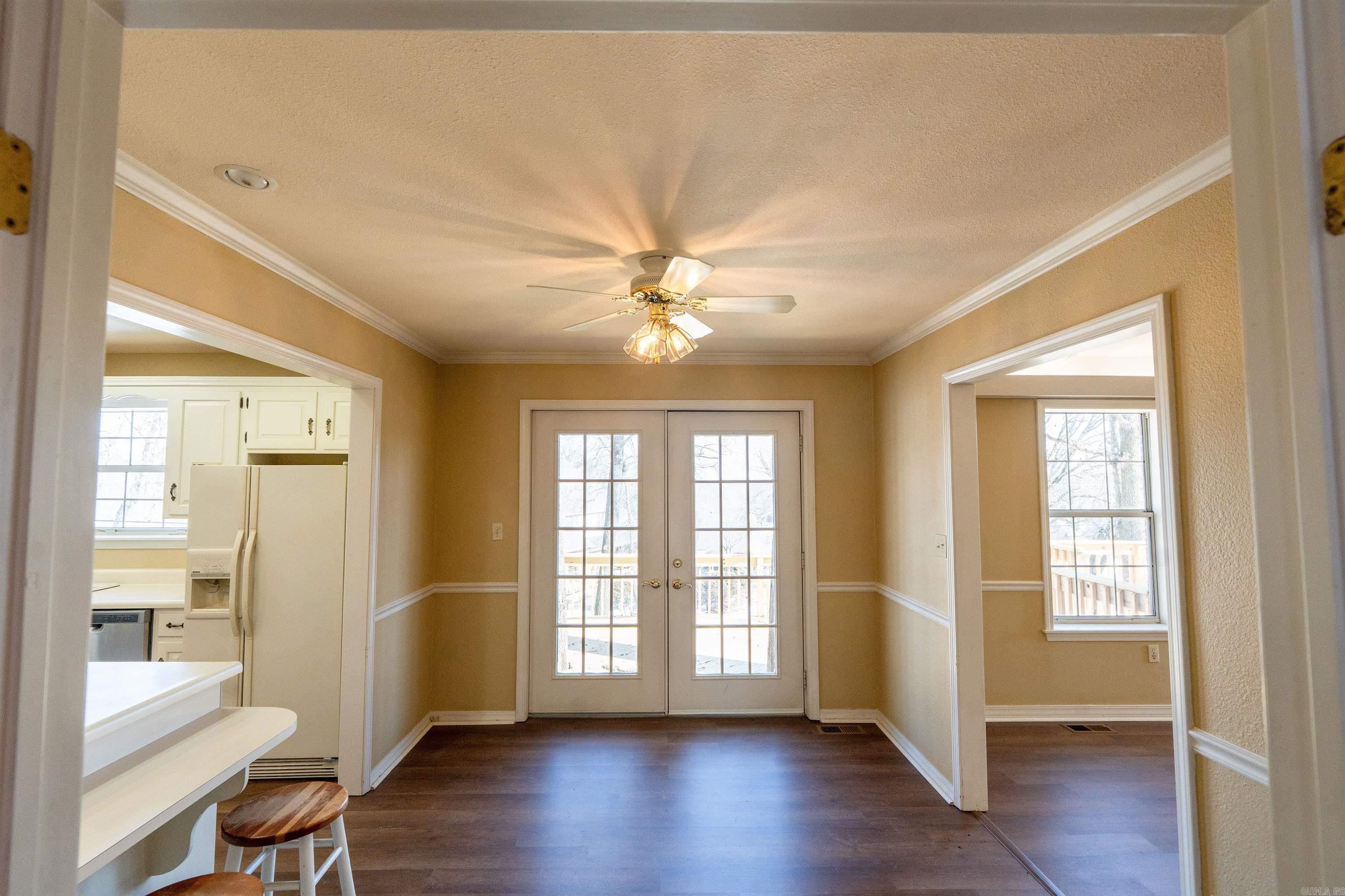 River Oaks River - Residential