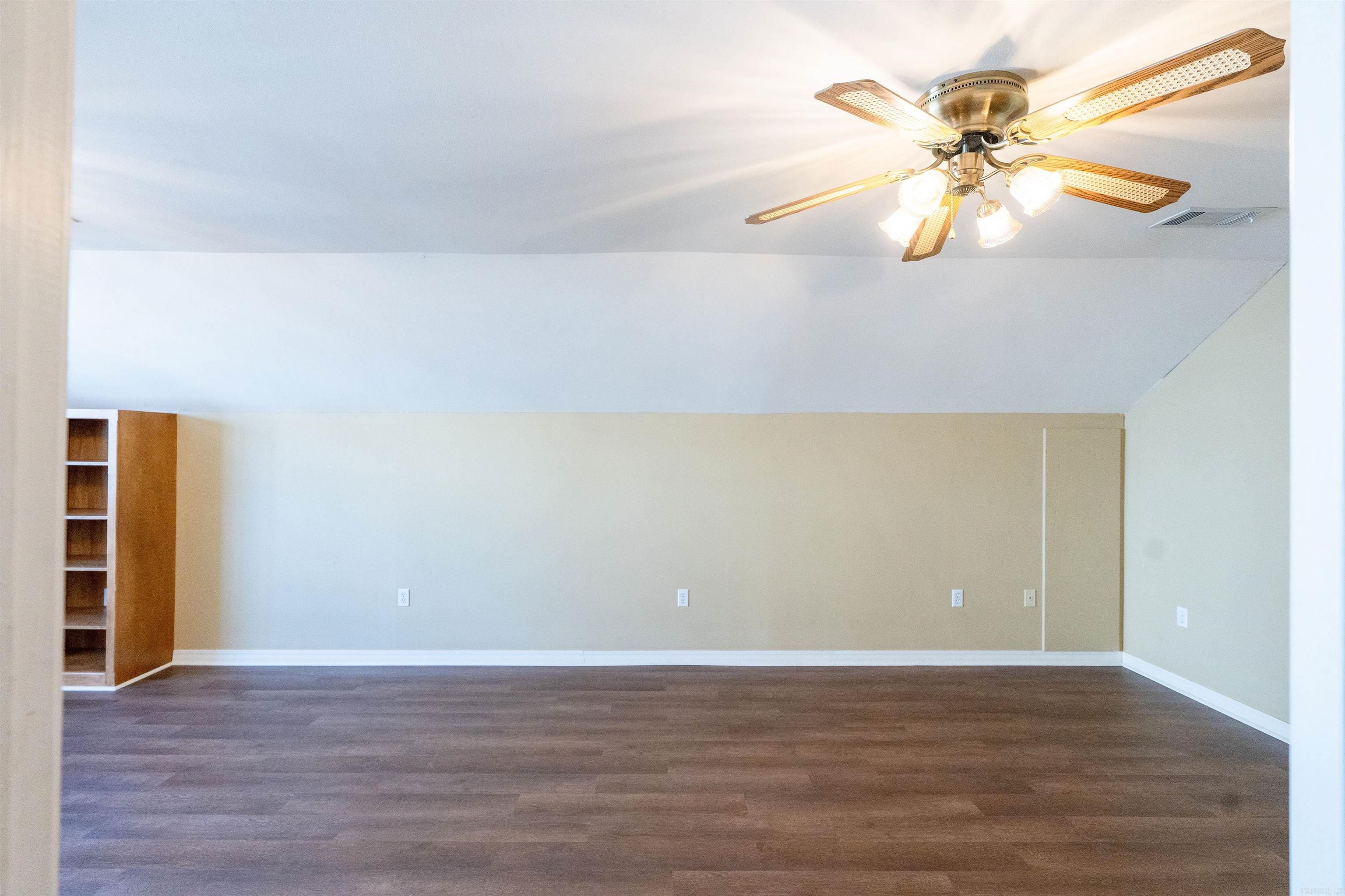 River Oaks River - Residential