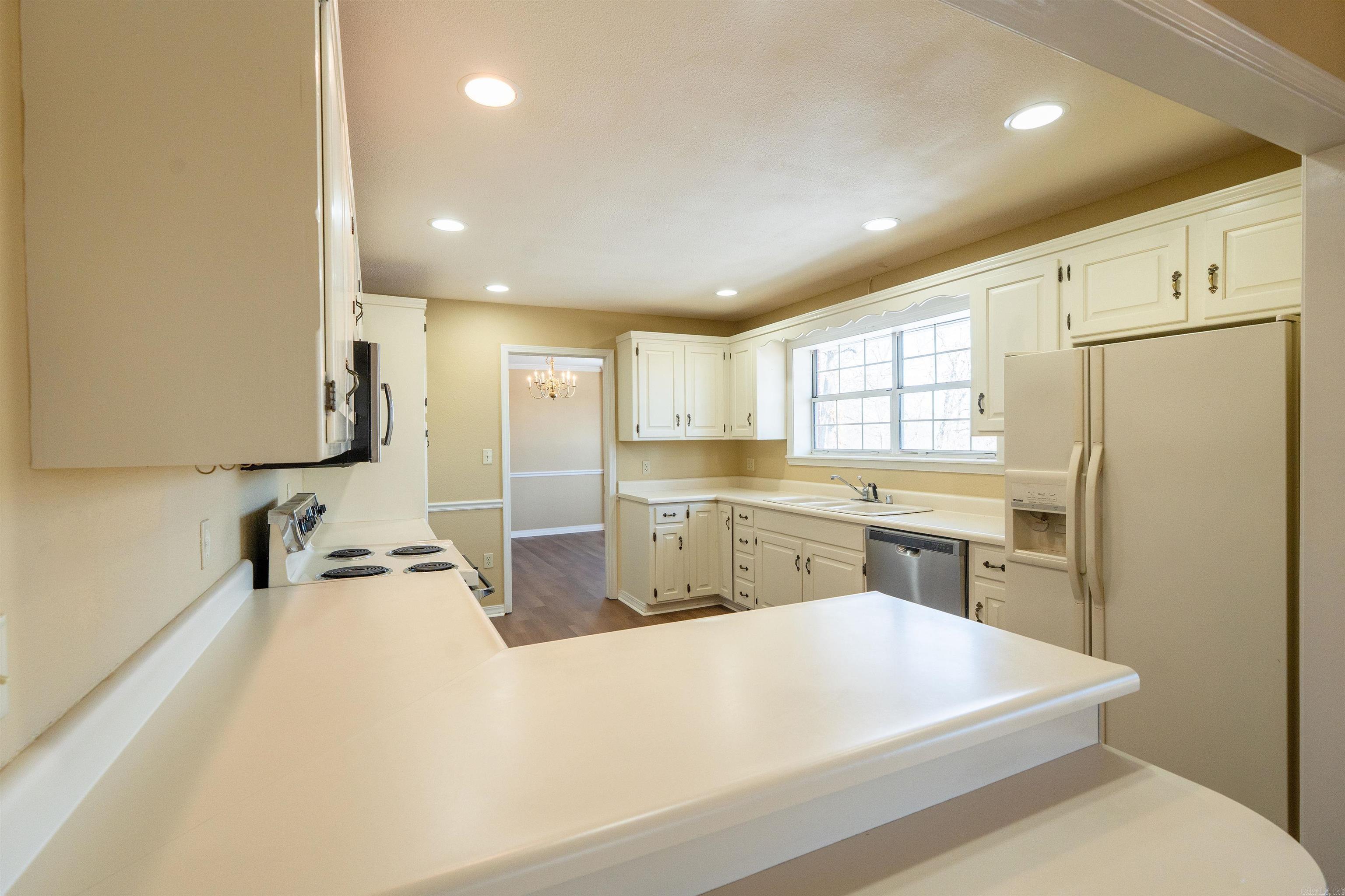 River Oaks River - Residential