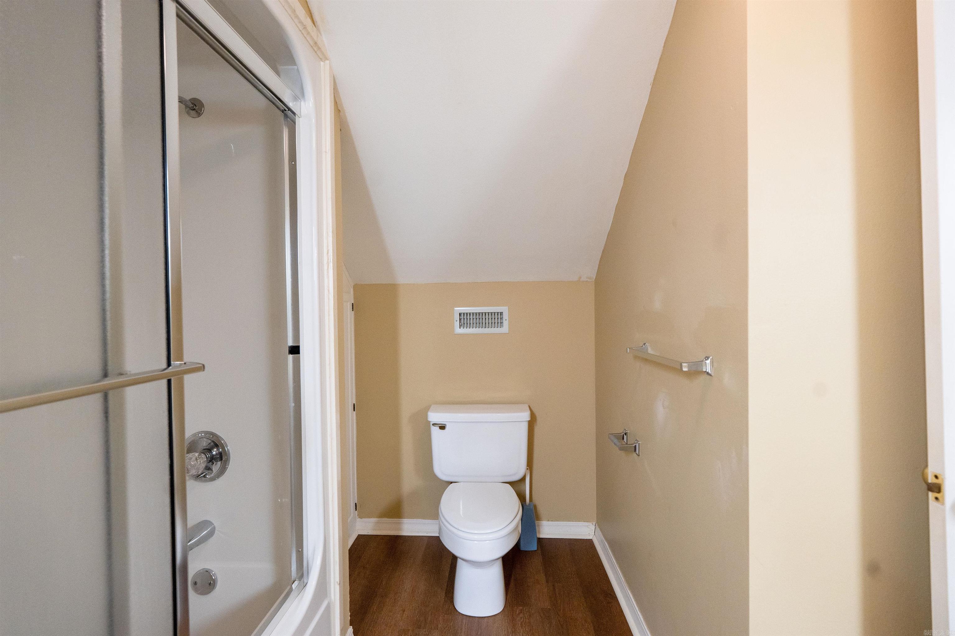 River Oaks River - Residential