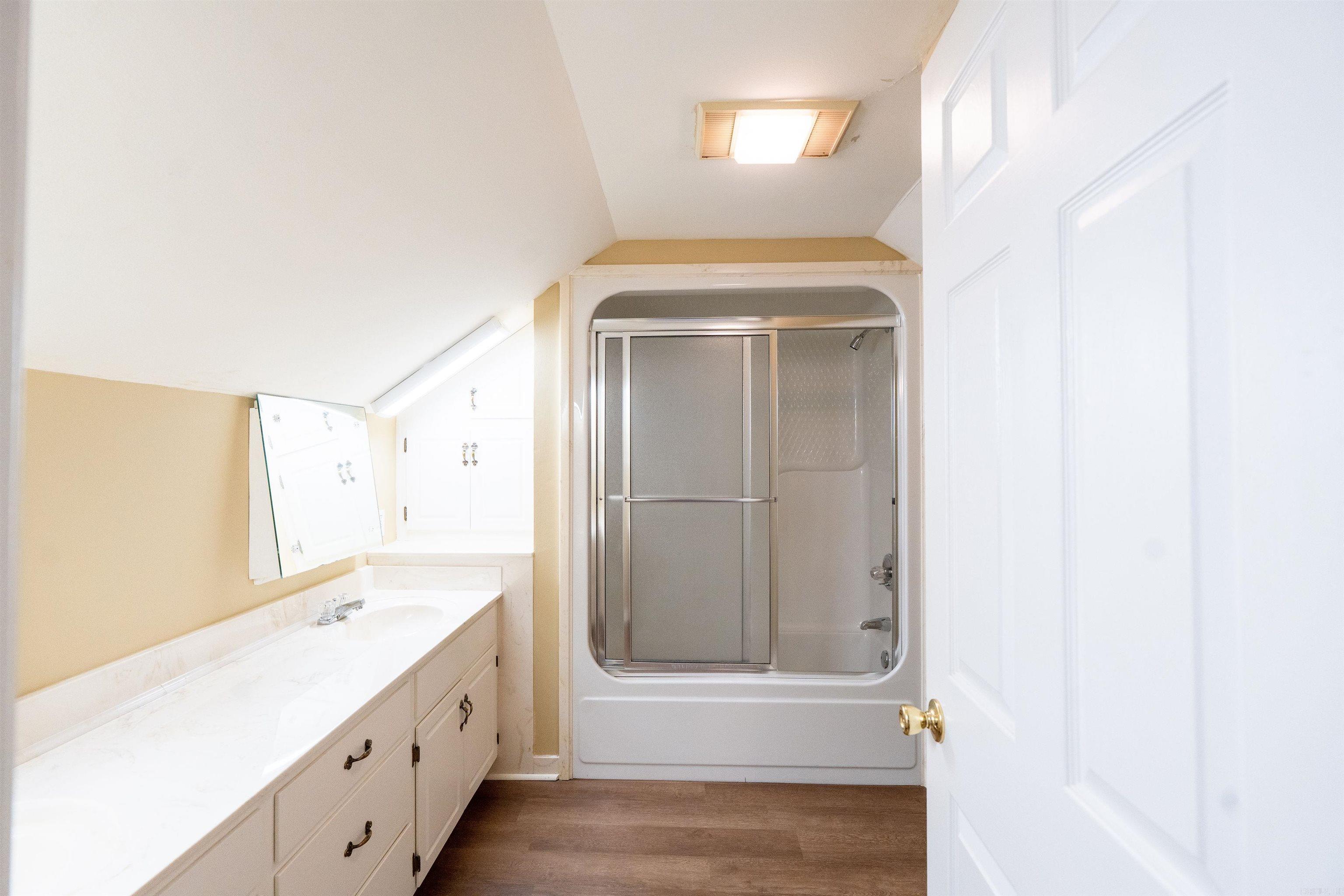 River Oaks River - Residential