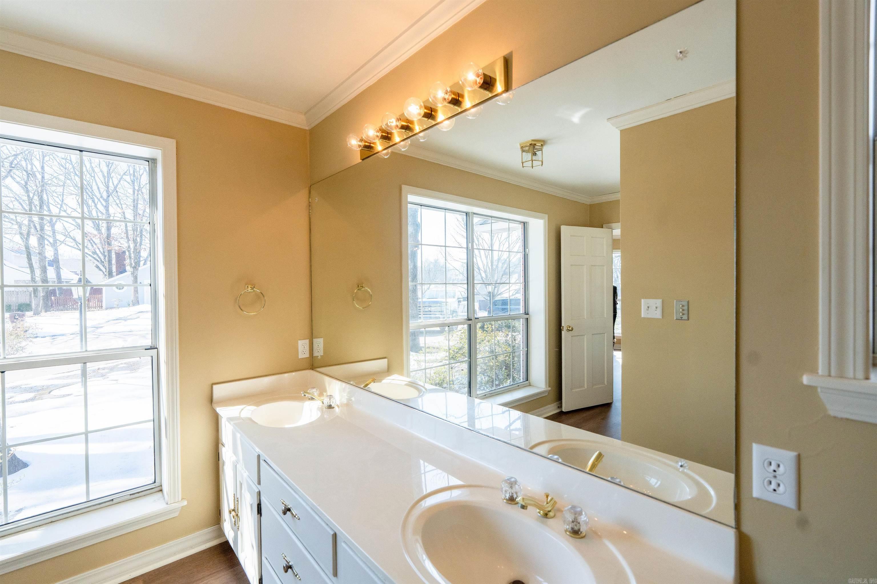 River Oaks River - Residential