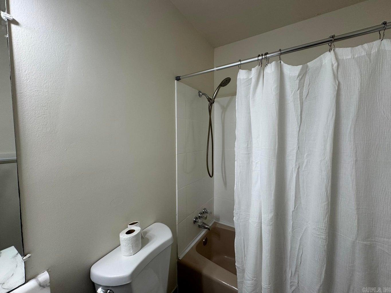 EIGHTH - Residential