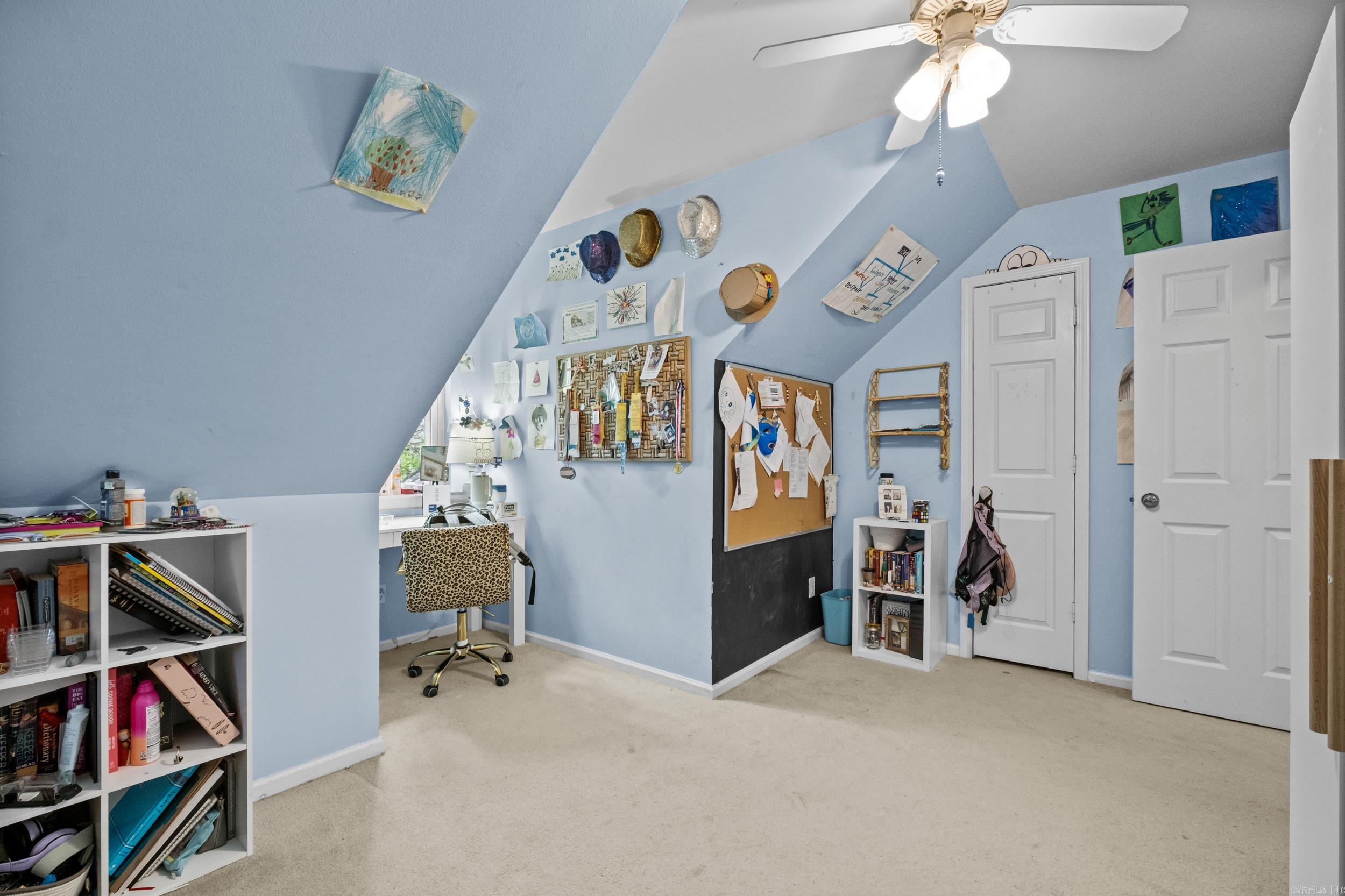 WINDSOR VALLEY ADDN - Residential