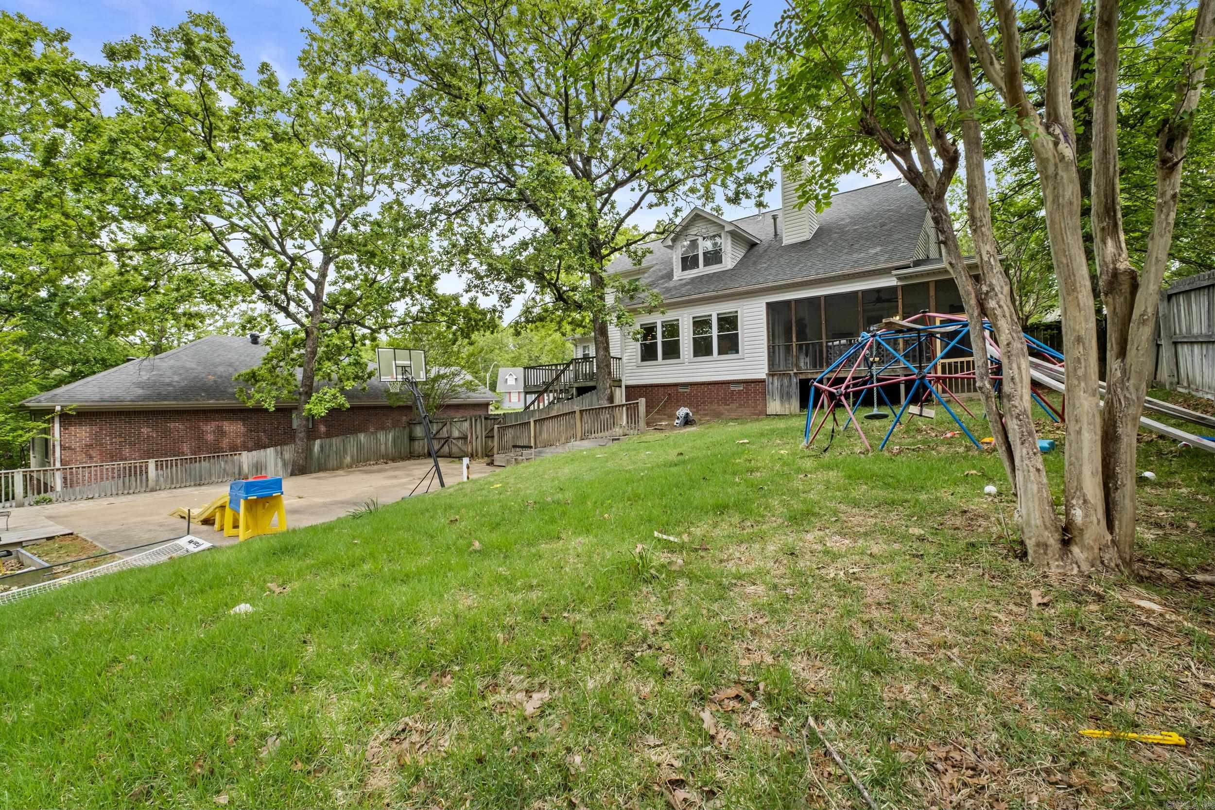 WINDSOR VALLEY ADDN - Residential