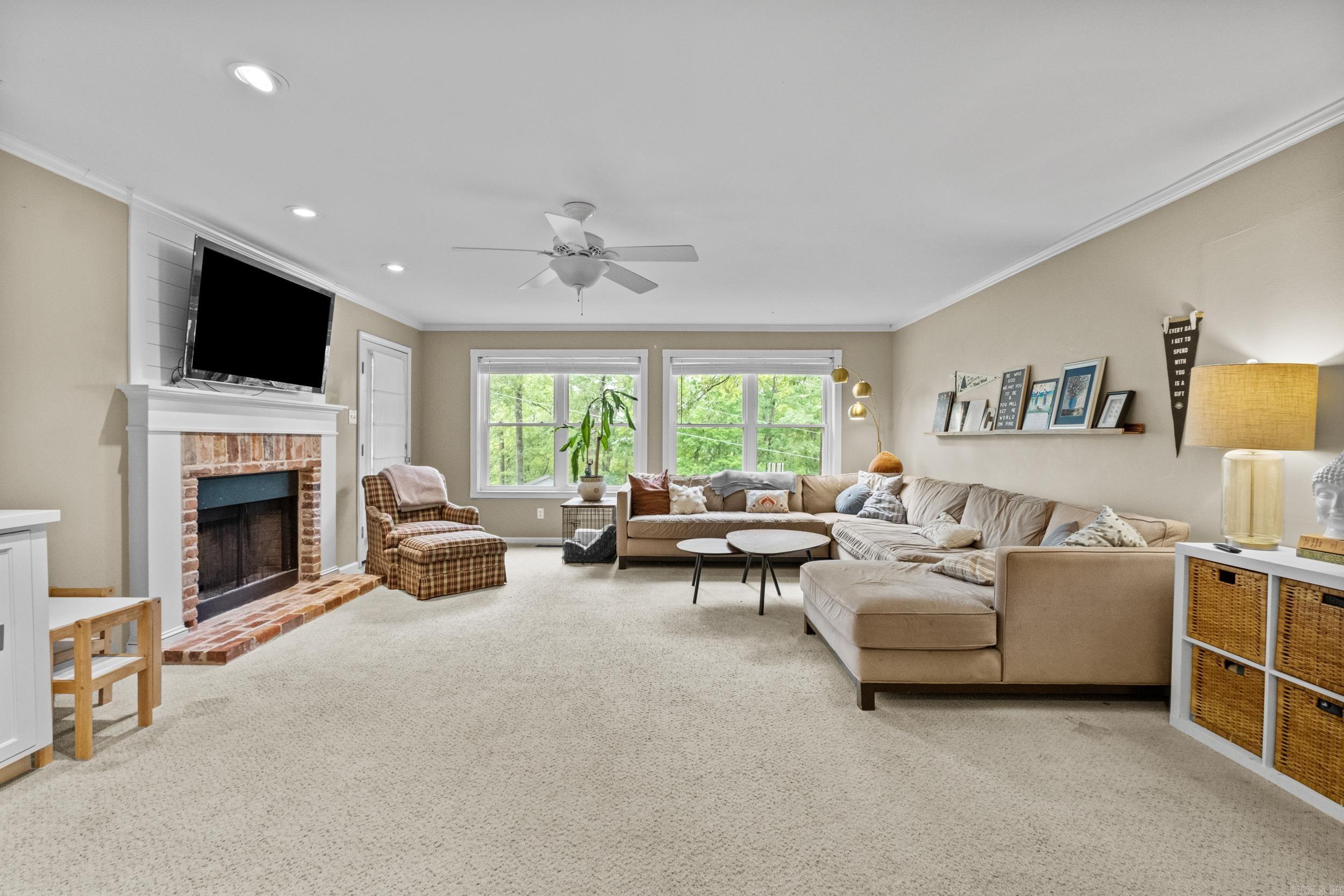 WINDSOR VALLEY ADDN - Residential