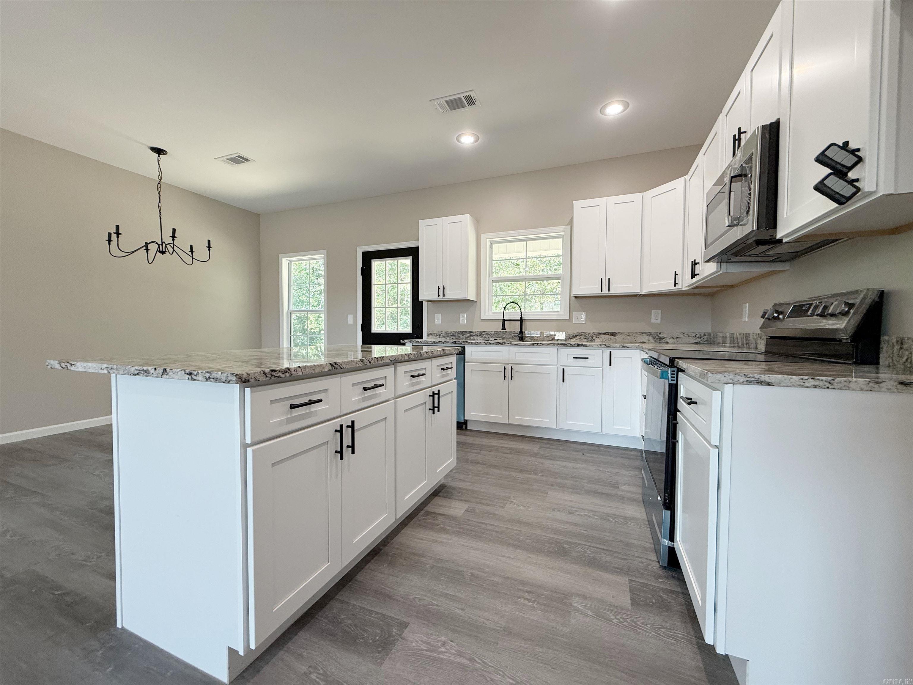 BUFFALO CREEK ESTATES - Residential