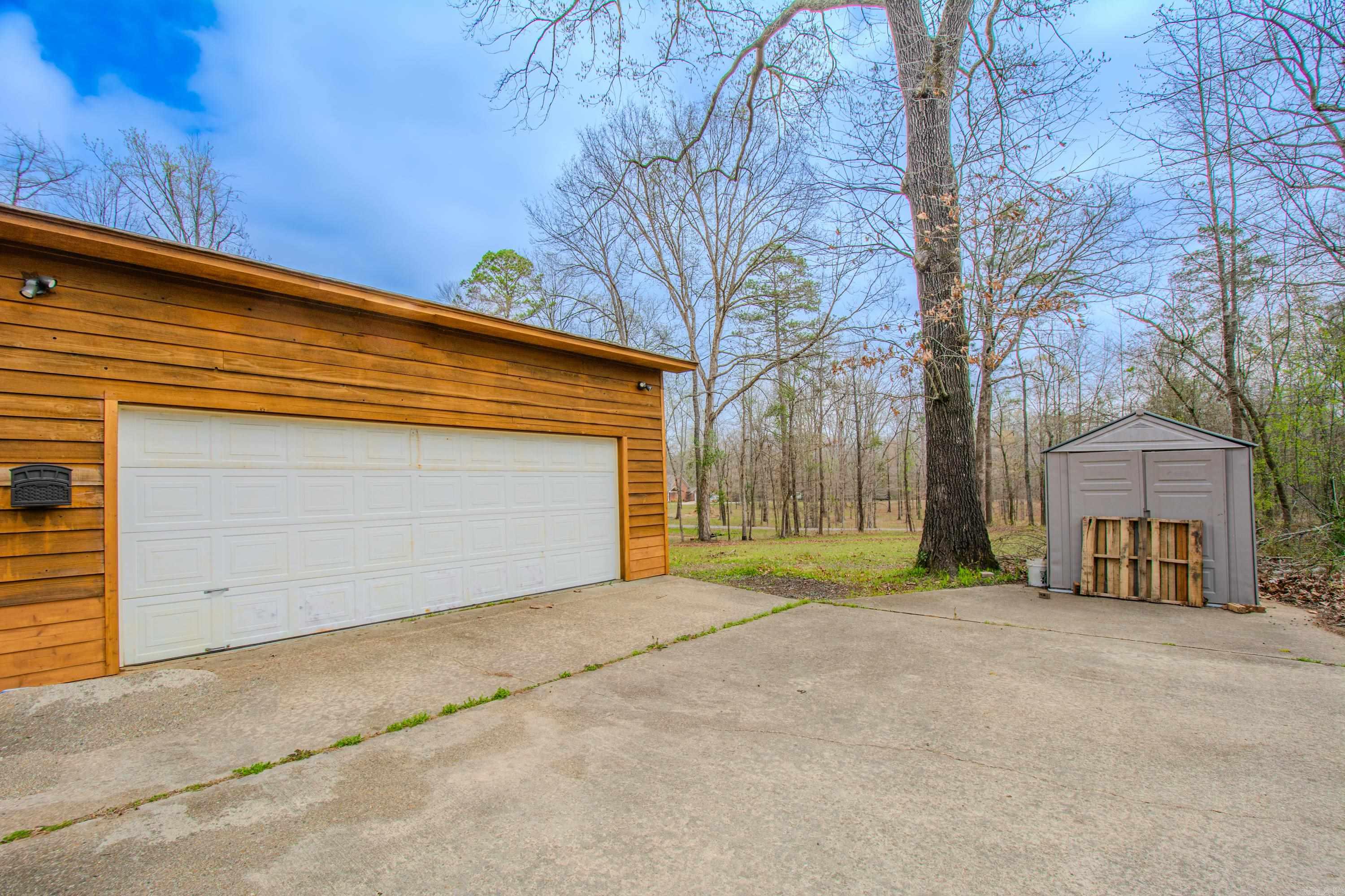 AMBER ACRES - Residential