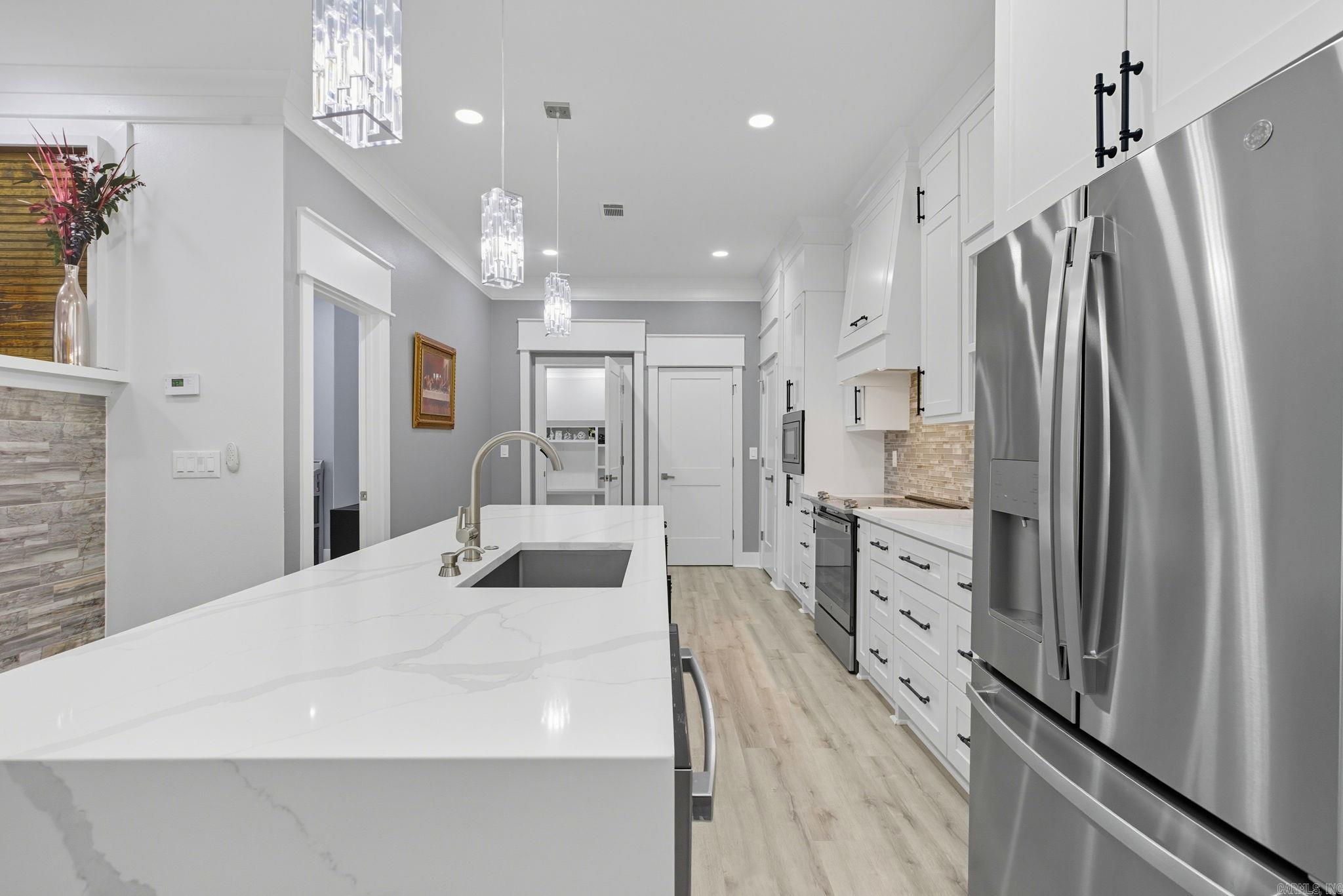 LANDSDALE GARDENS - Residential
