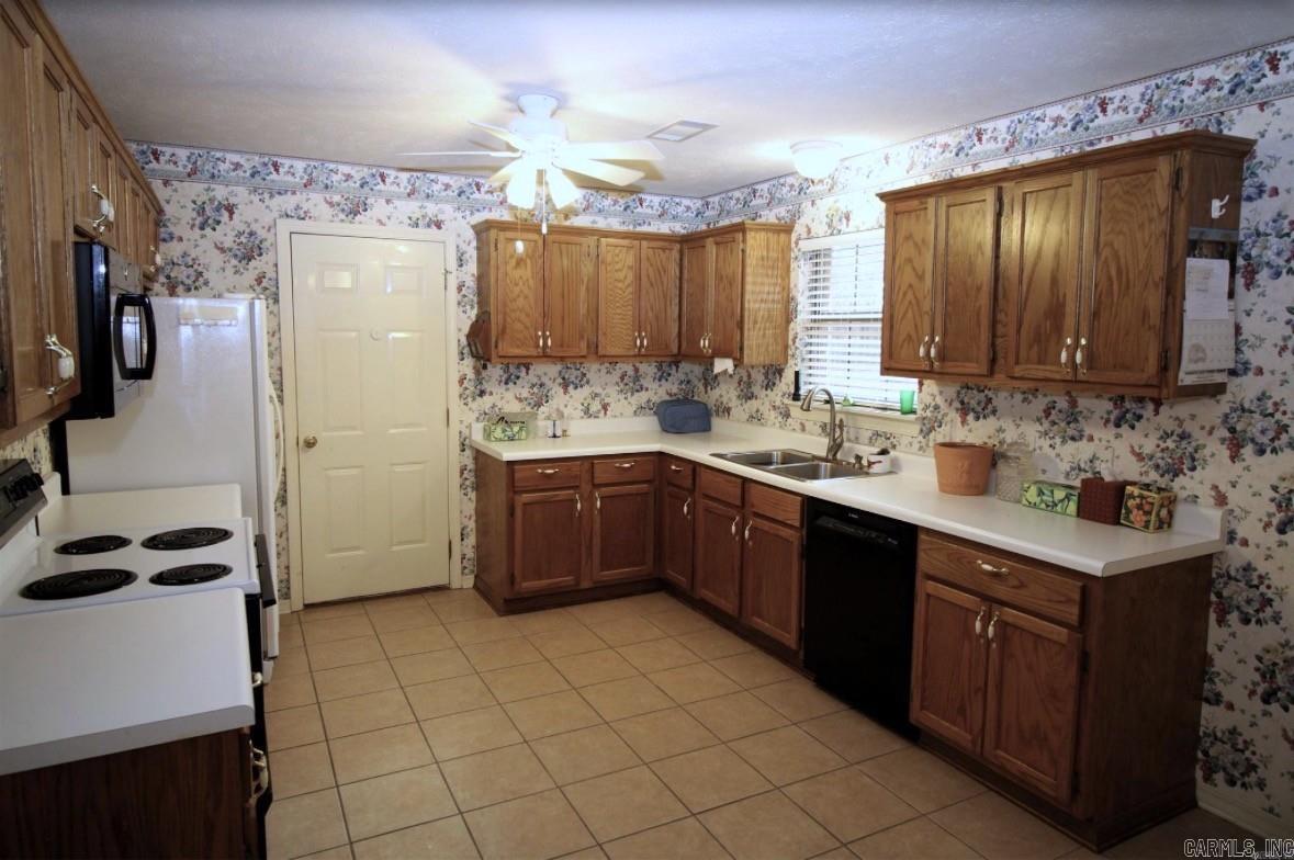 SWEETBRIER ESTATES - Residential