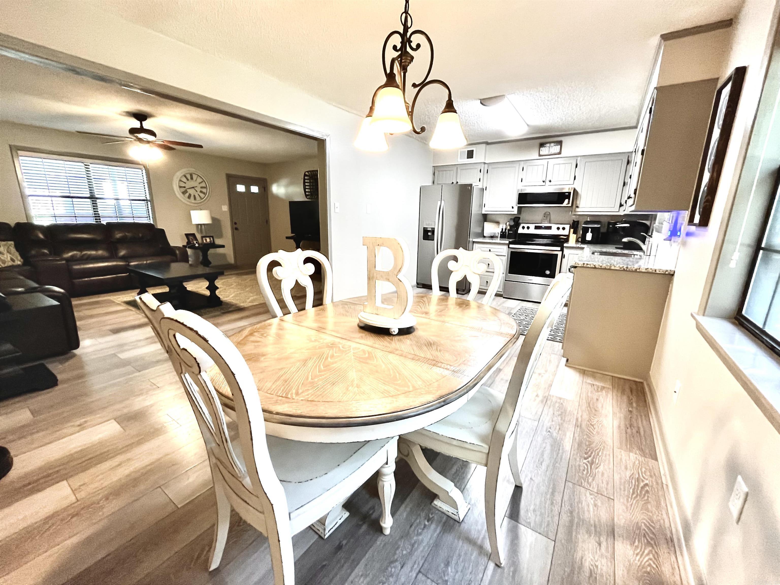 WEATHERSTONE - Residential