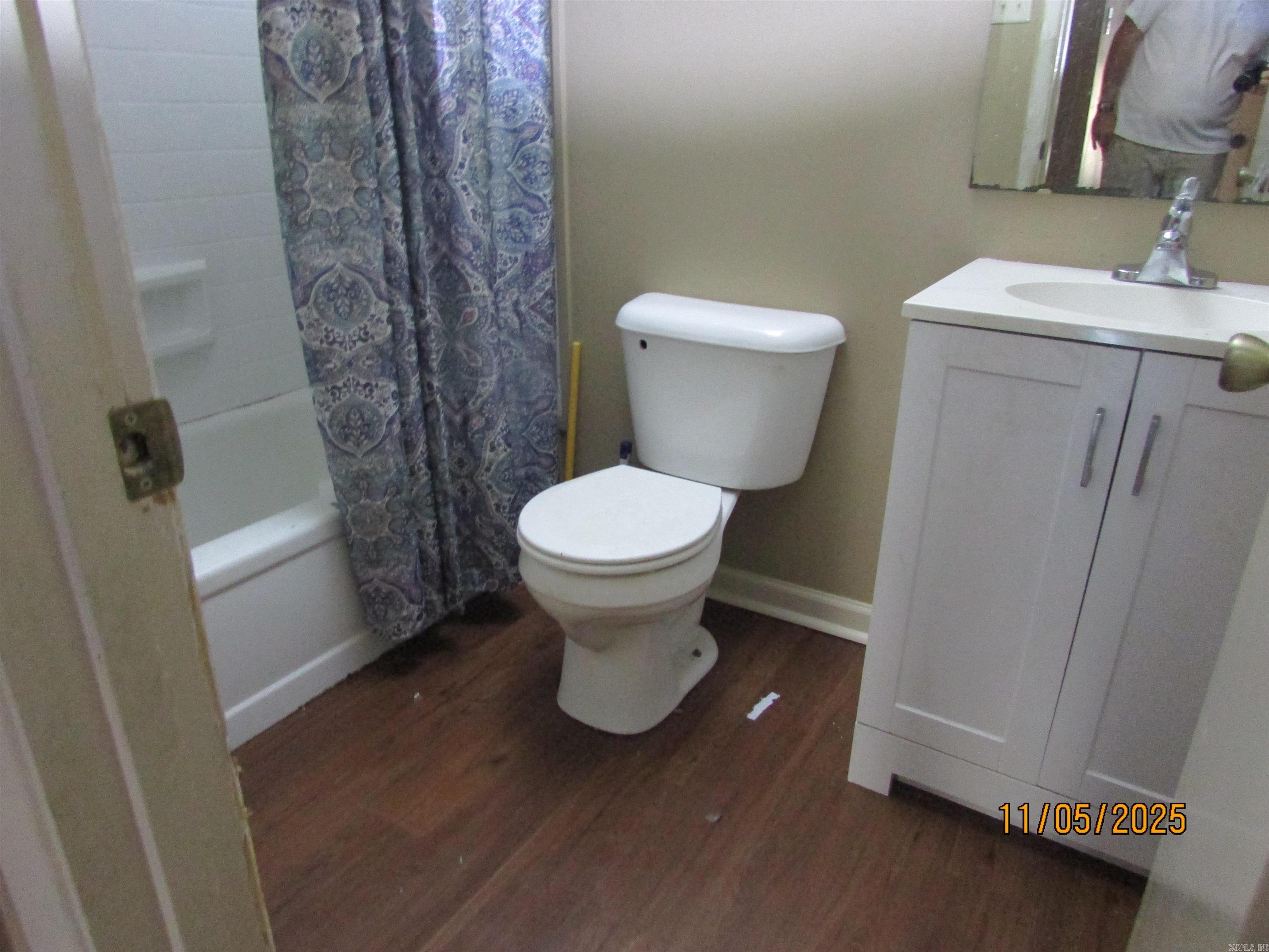 MEADOWLARK - Residential