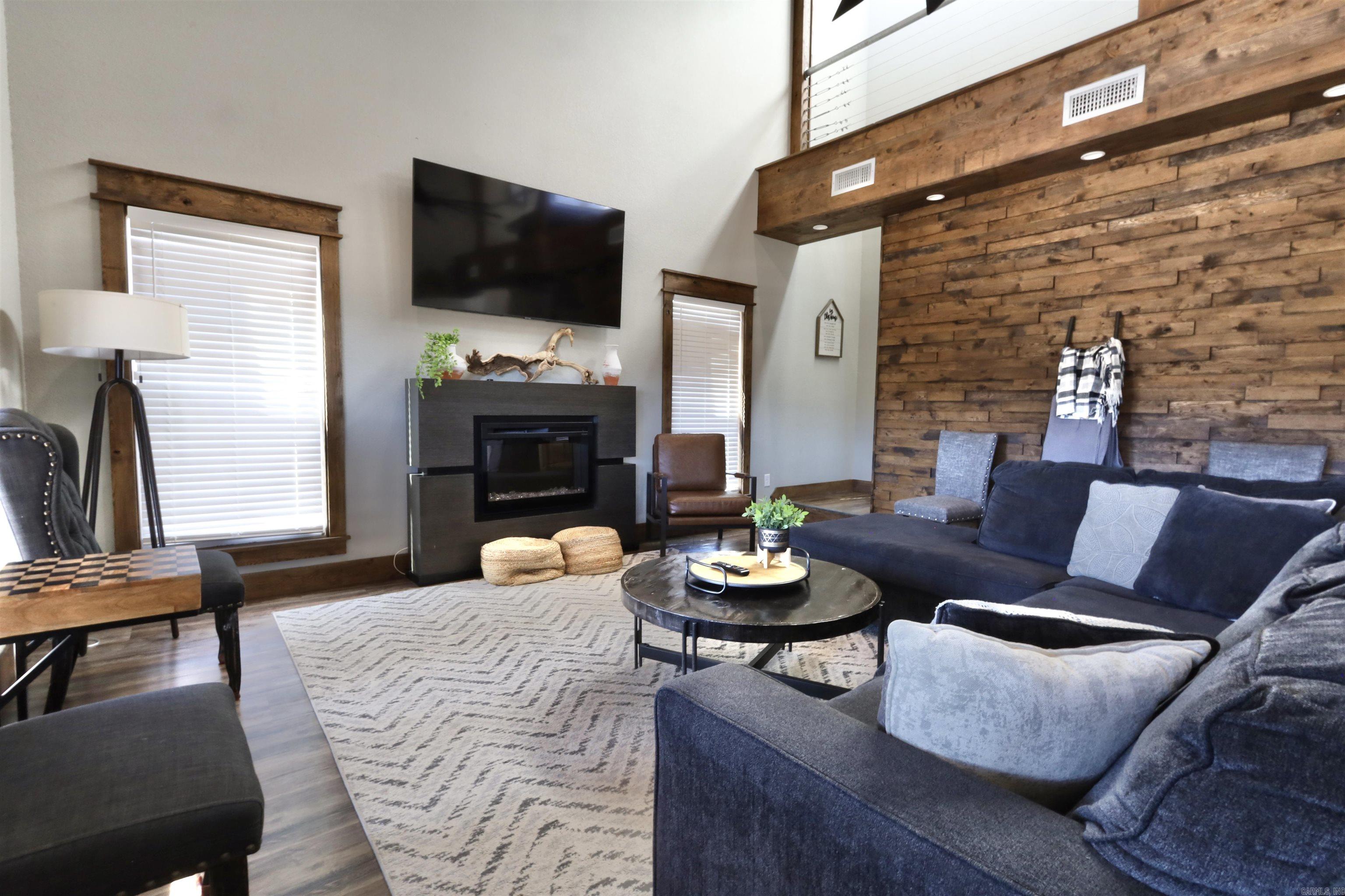 Jordans Bend at Caddos - Residential