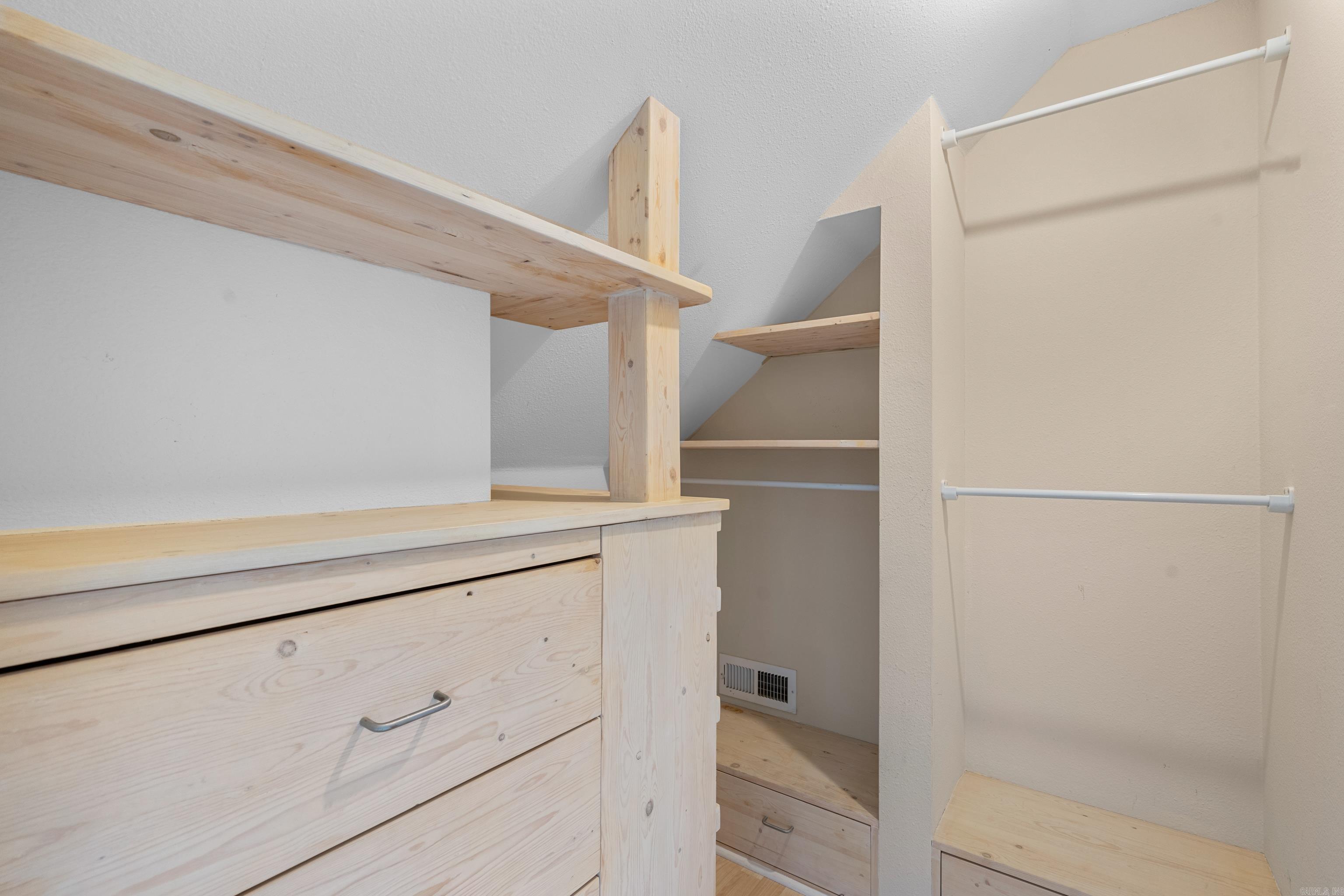 HOUSER-BANDY - Residential