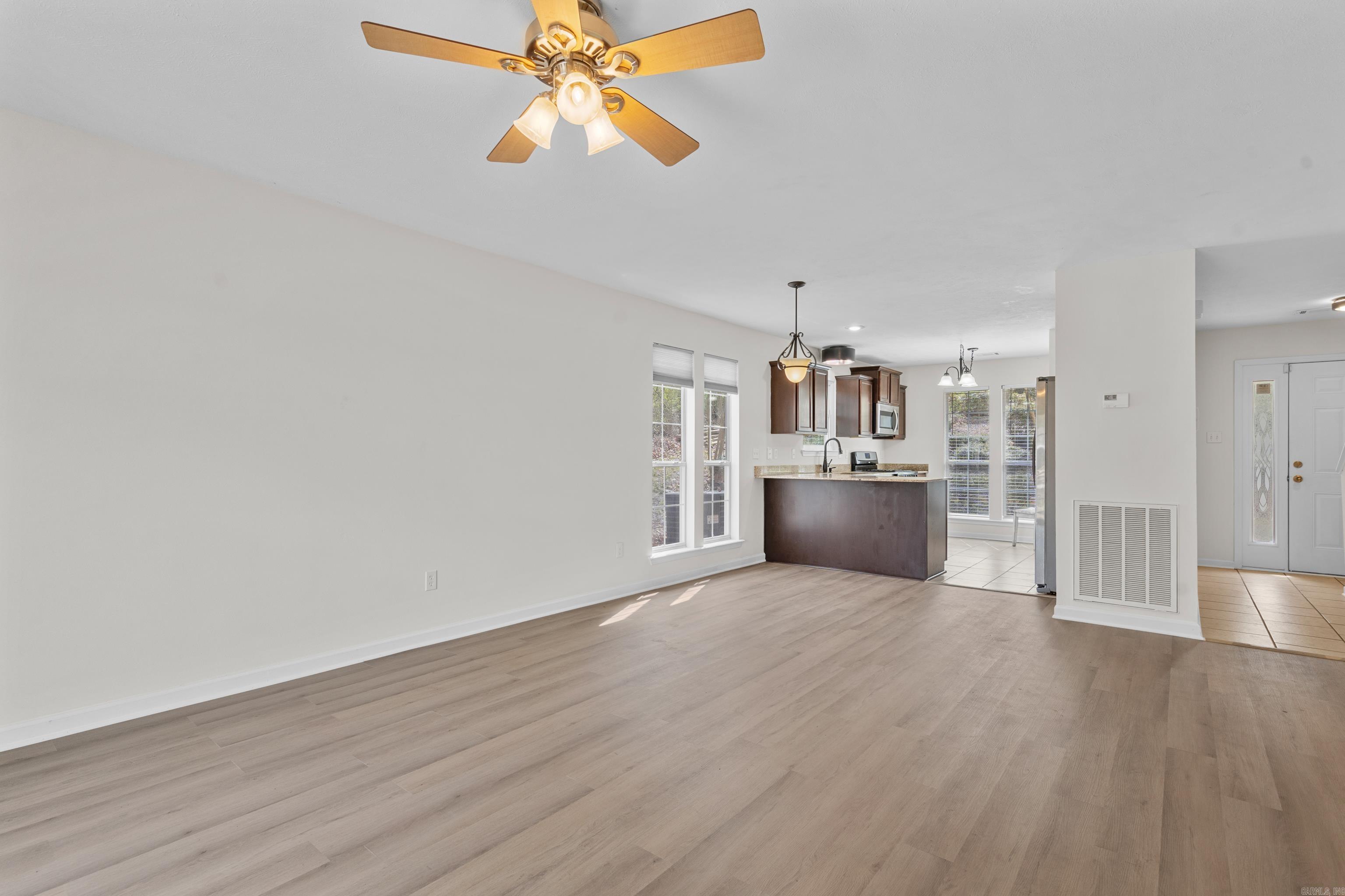 HOUSER-BANDY - Residential