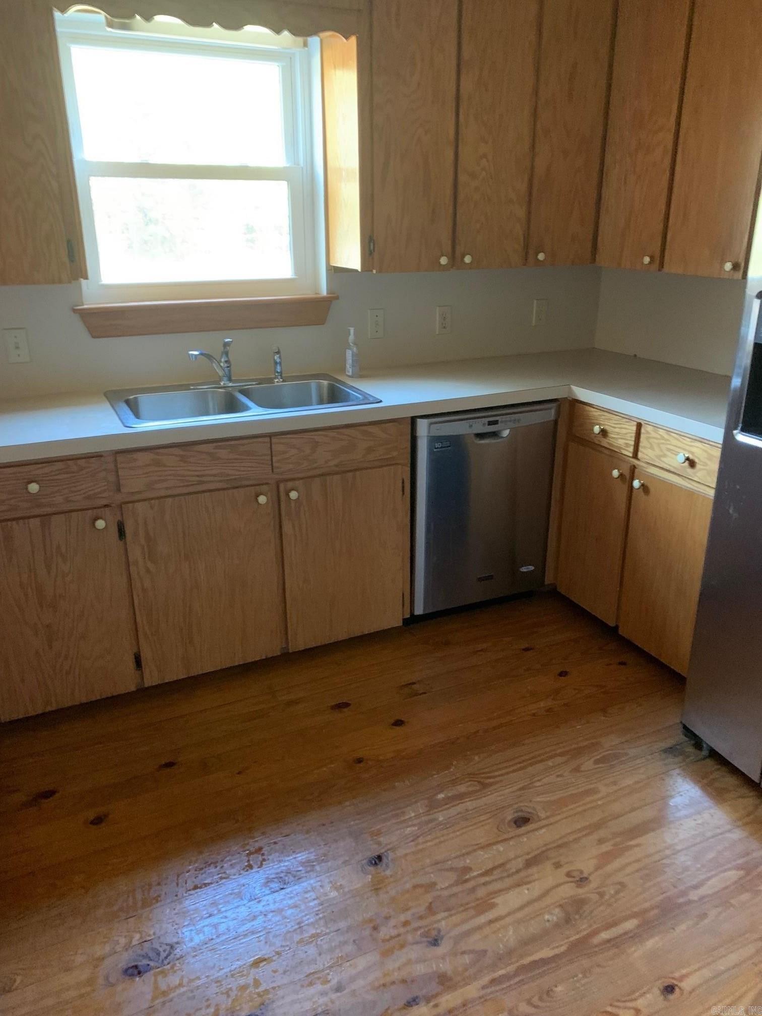 KINGWOOD EST. - Residential