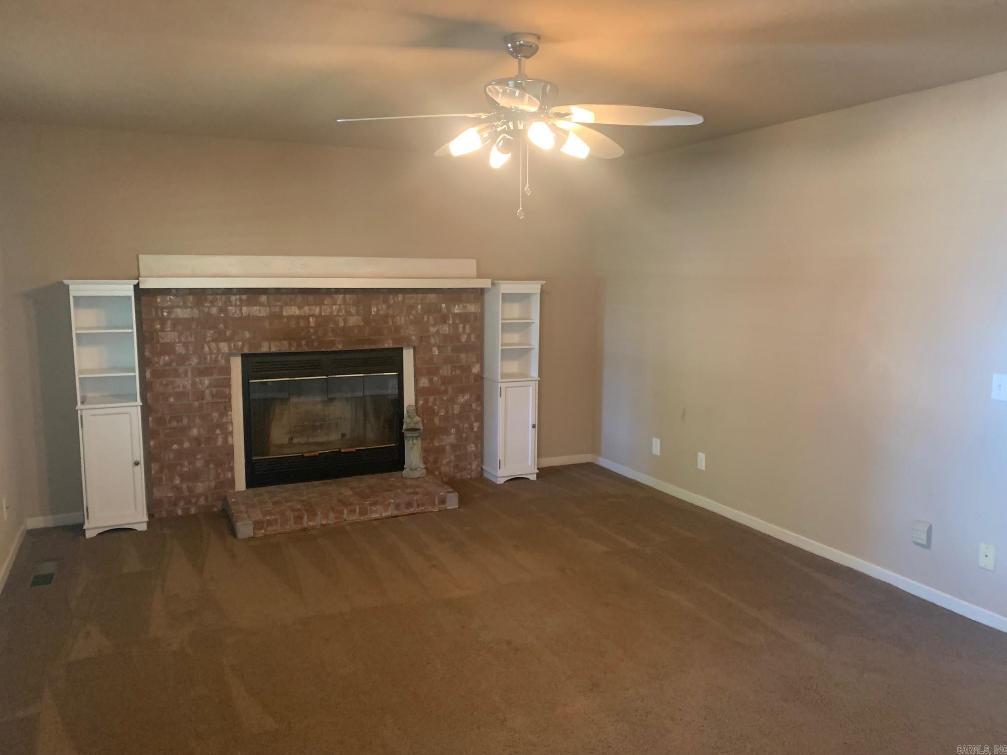 KINGWOOD EST. - Residential