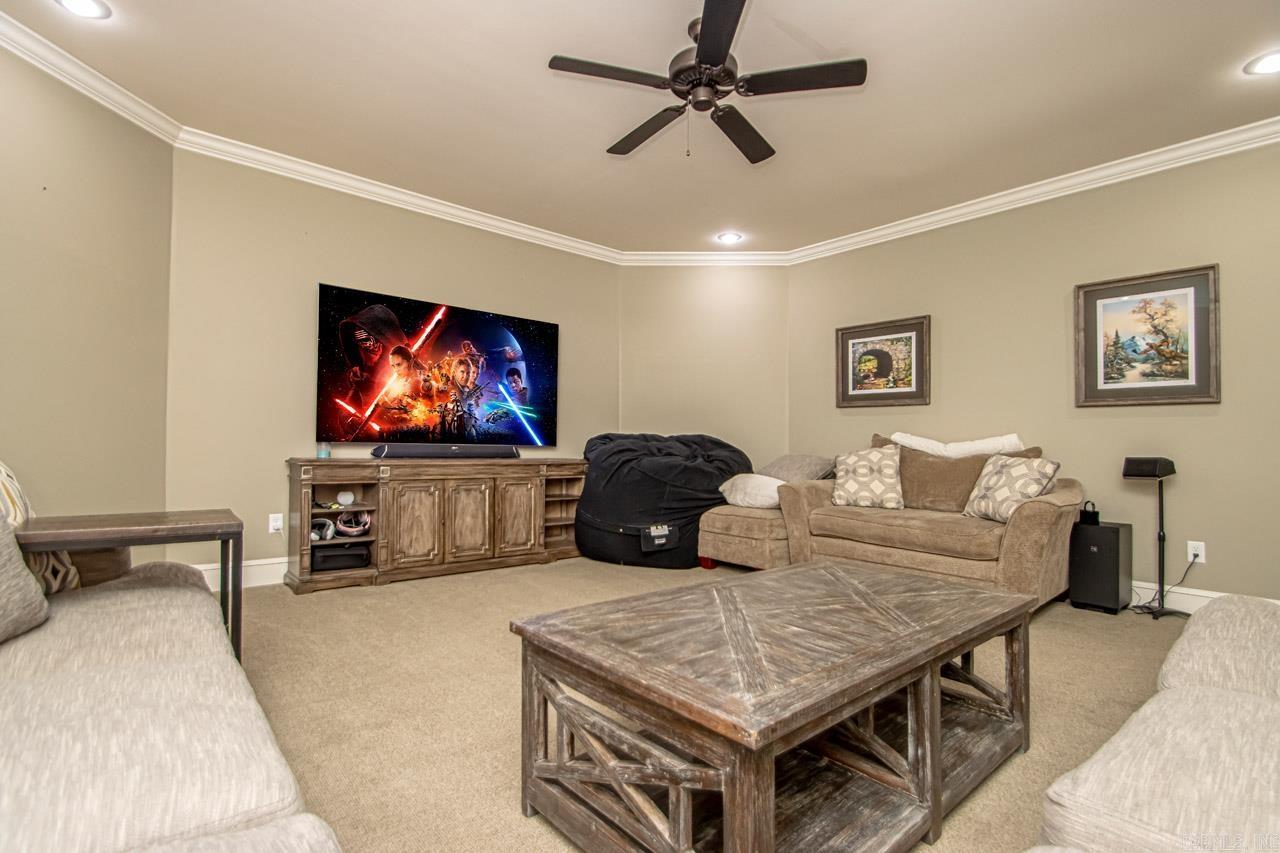 HURRICANE LAKE EST - Residential