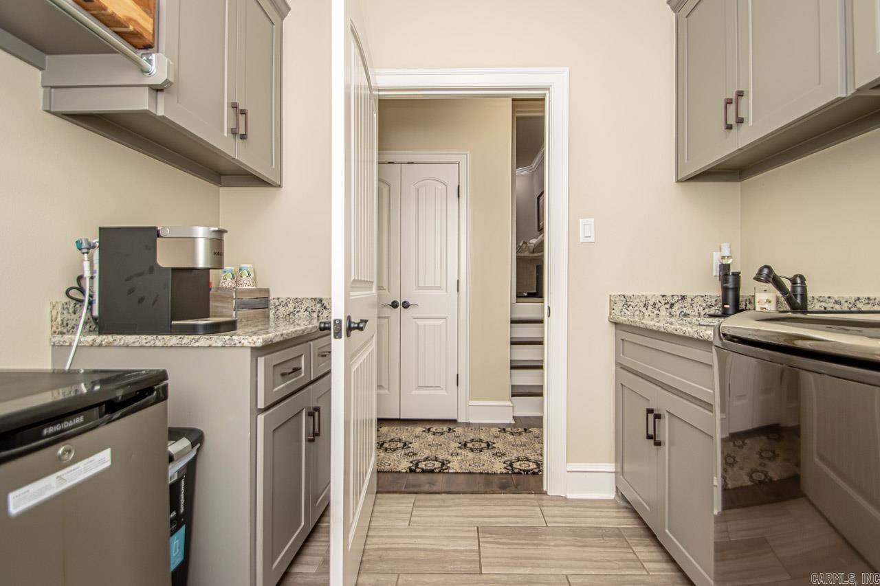 HURRICANE LAKE EST - Residential