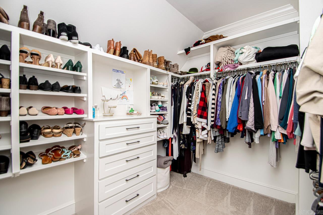 HURRICANE LAKE EST - Residential