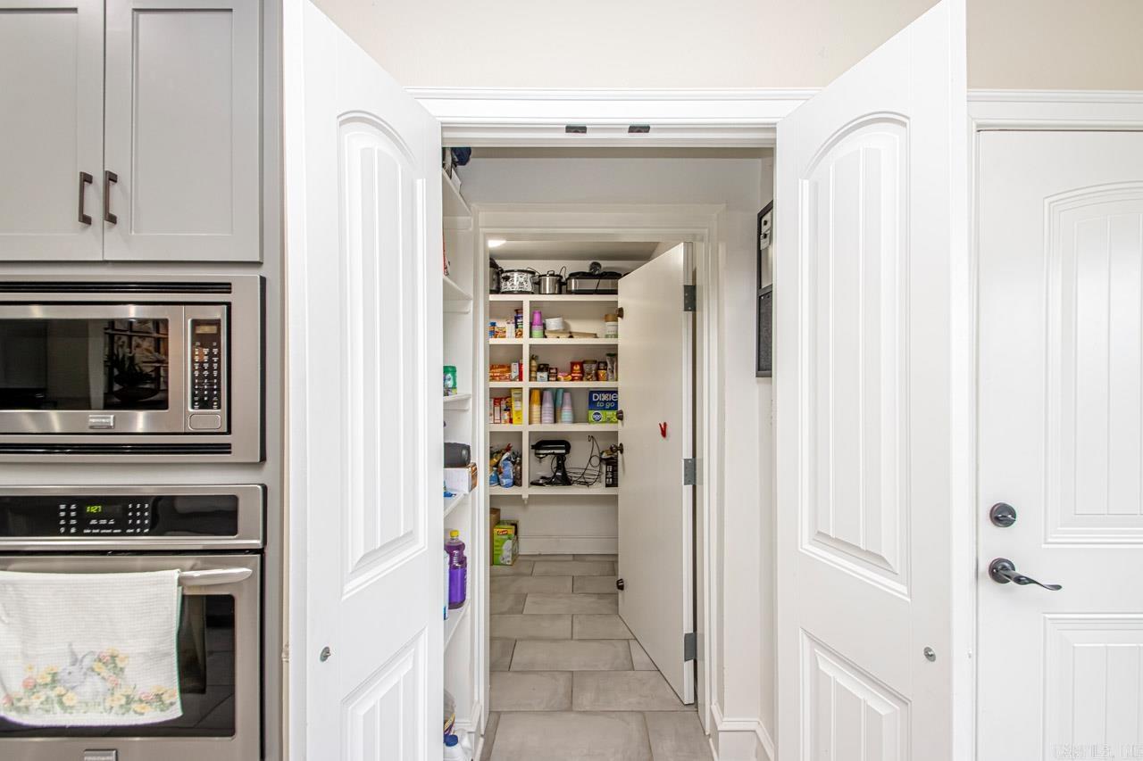 HURRICANE LAKE EST - Residential