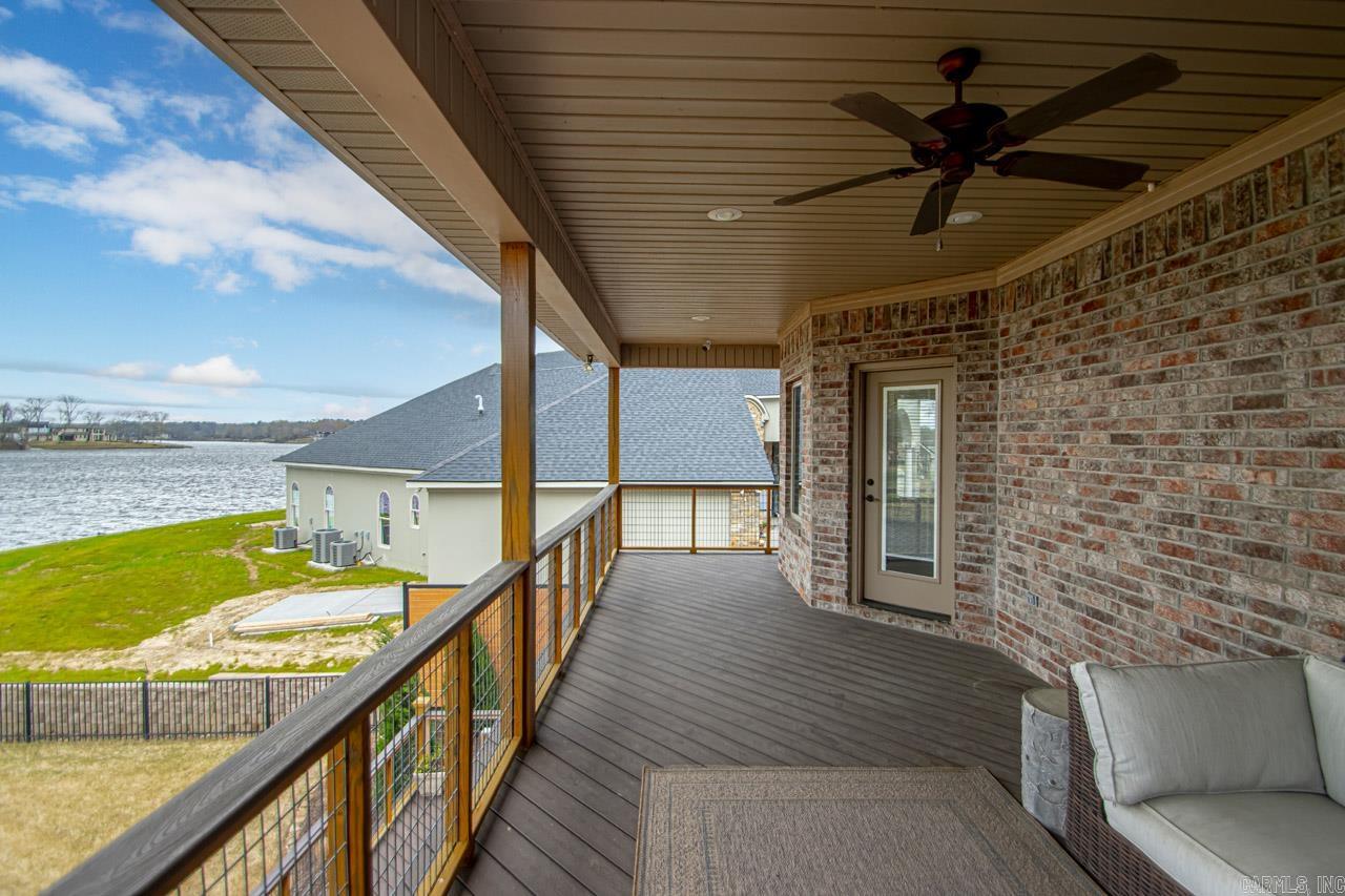 HURRICANE LAKE EST - Residential