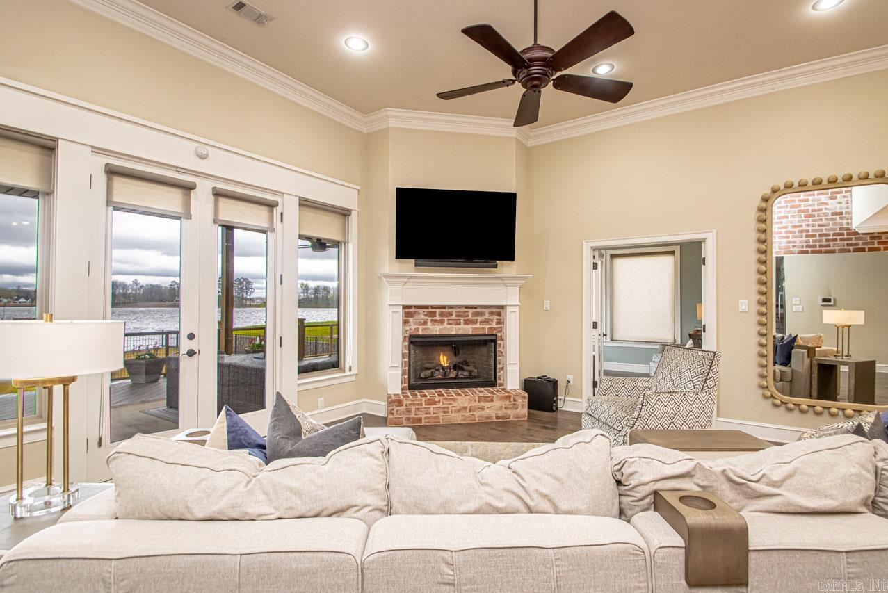 HURRICANE LAKE EST - Residential