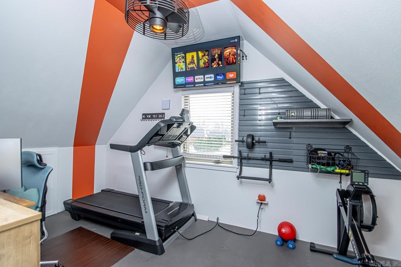 HURRICANE LAKE EST - Residential