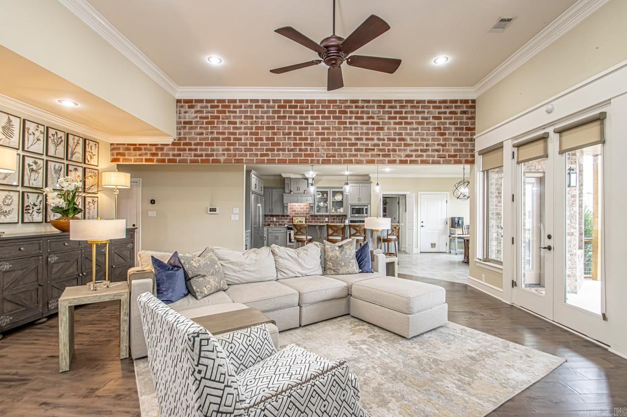 HURRICANE LAKE EST - Residential